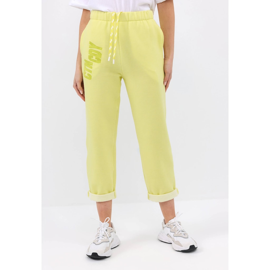 Cotton Candy Sweathose »BRANDA« mit tollem Umschlag am Beinsaum Cotton Candy Sweathose »BRANDA« mit tollem Umschlag am Beinsaum