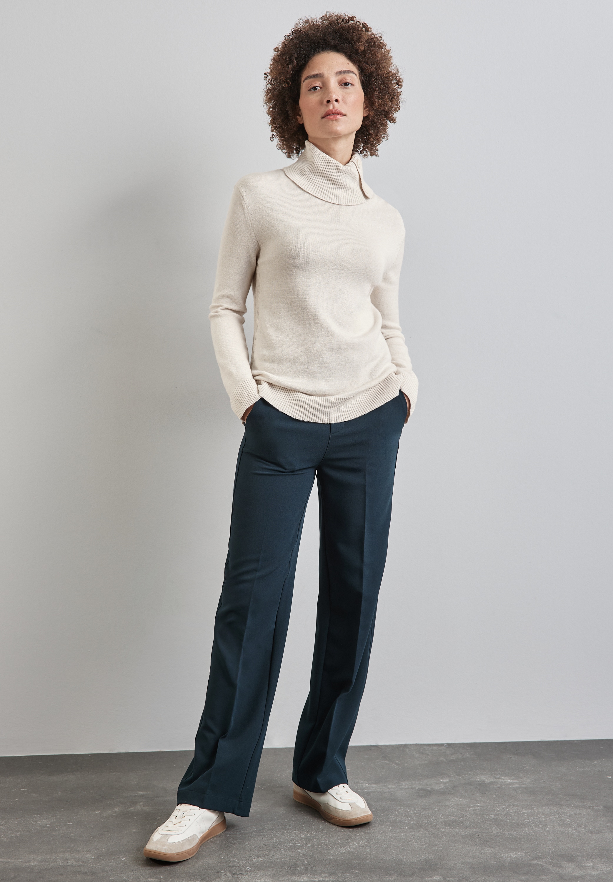 STREET ONE Strickpullover, Kragen mit Knopfdetail