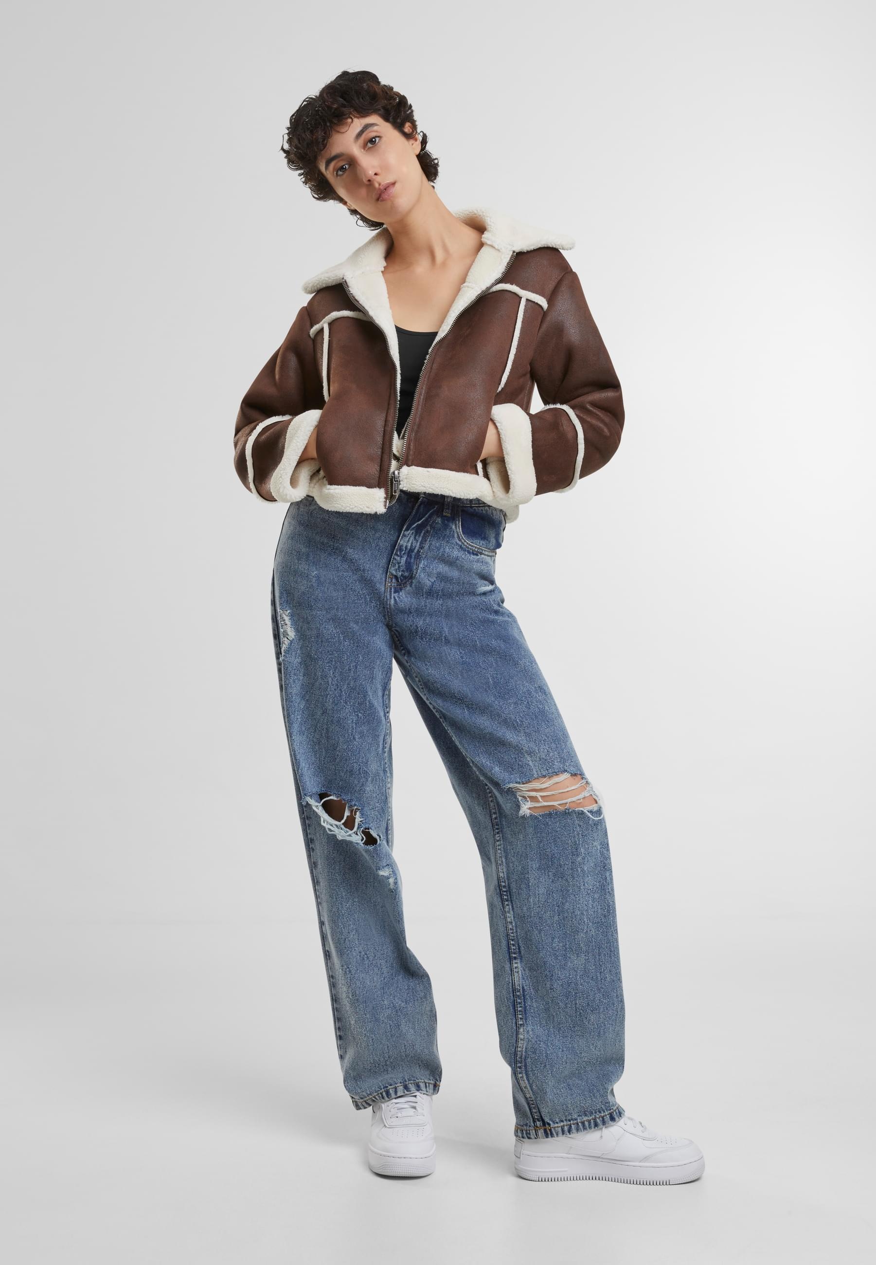 URBAN CLASSICS Winterjacke »Urban Classics Ladies Shearling Jacket«, (1 St.), mit Kapuze