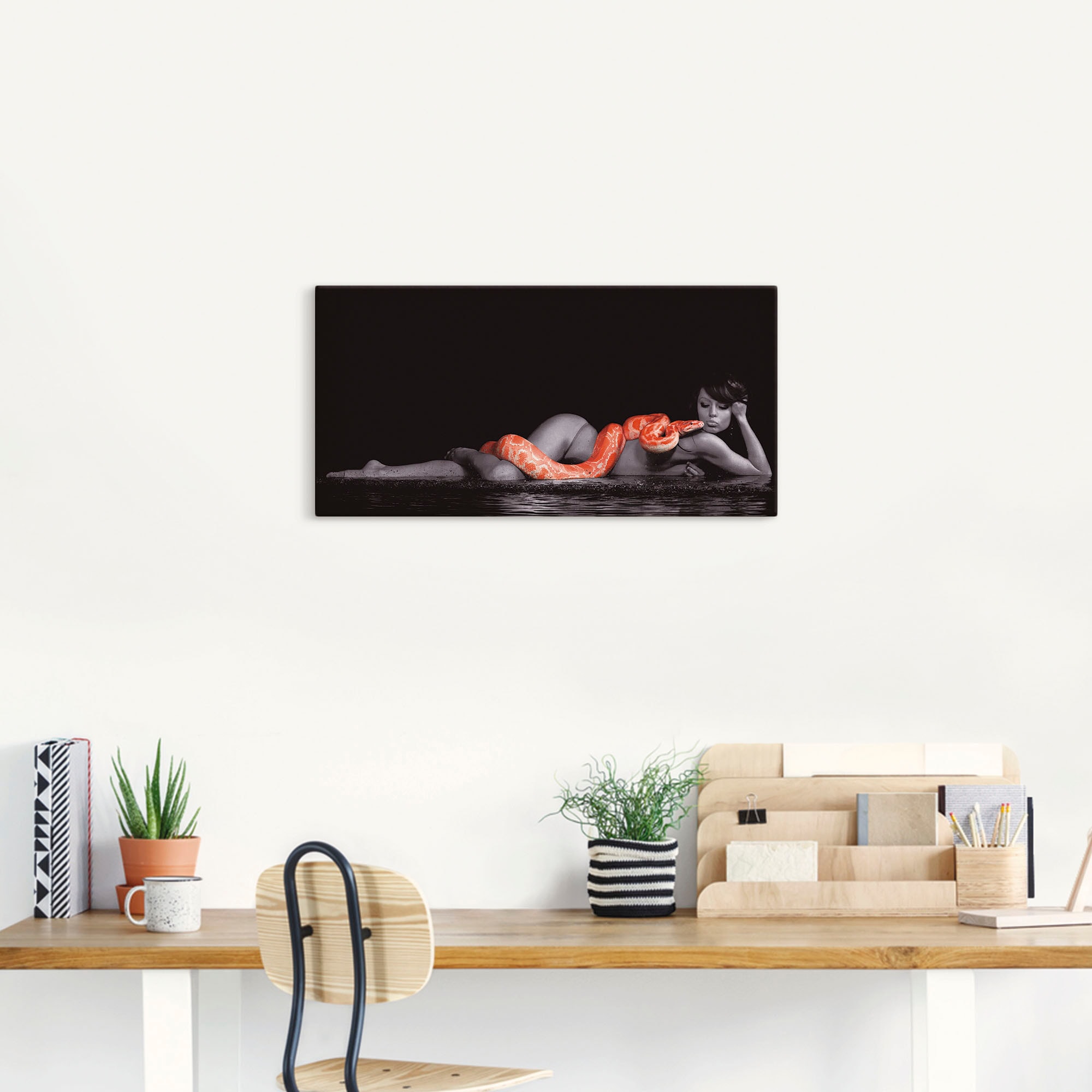 Artland Wandbild »Frau in Wasser liegend mit Python«, Frau, (1 St.), als Leinwandbild, Poster, Wandaufkleber in verschied. Größen