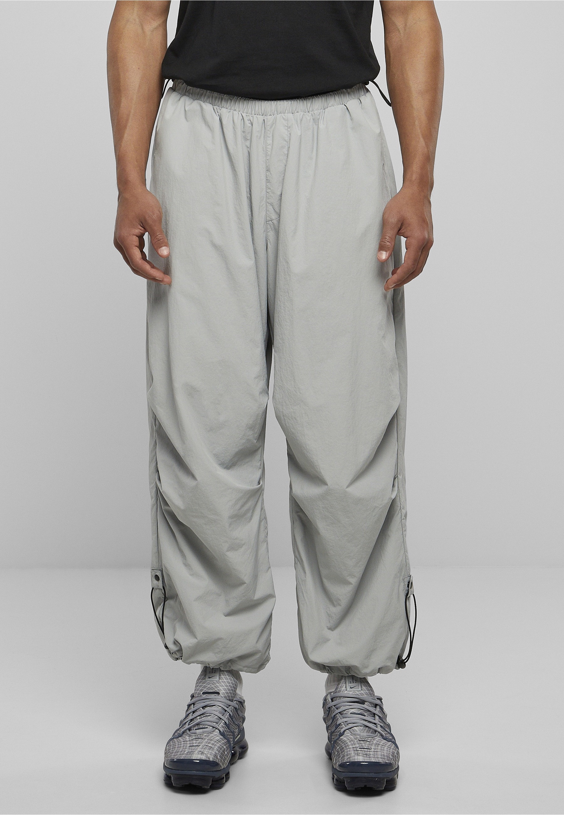 URBAN CLASSICS Stoffhose »Urban Classics Herren Nylon Parachute Pants«