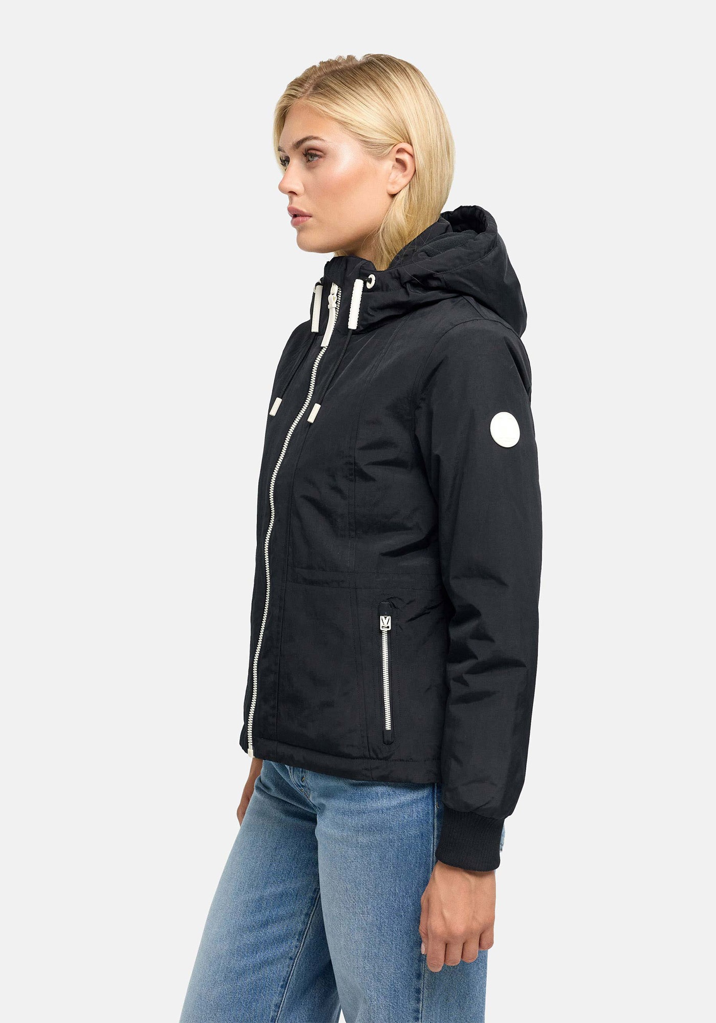 Marikoo Winterjacke »Vivii« mit Kapuze Softshelljacke mit Kapuze und Kontrast-Reißverschlüssen