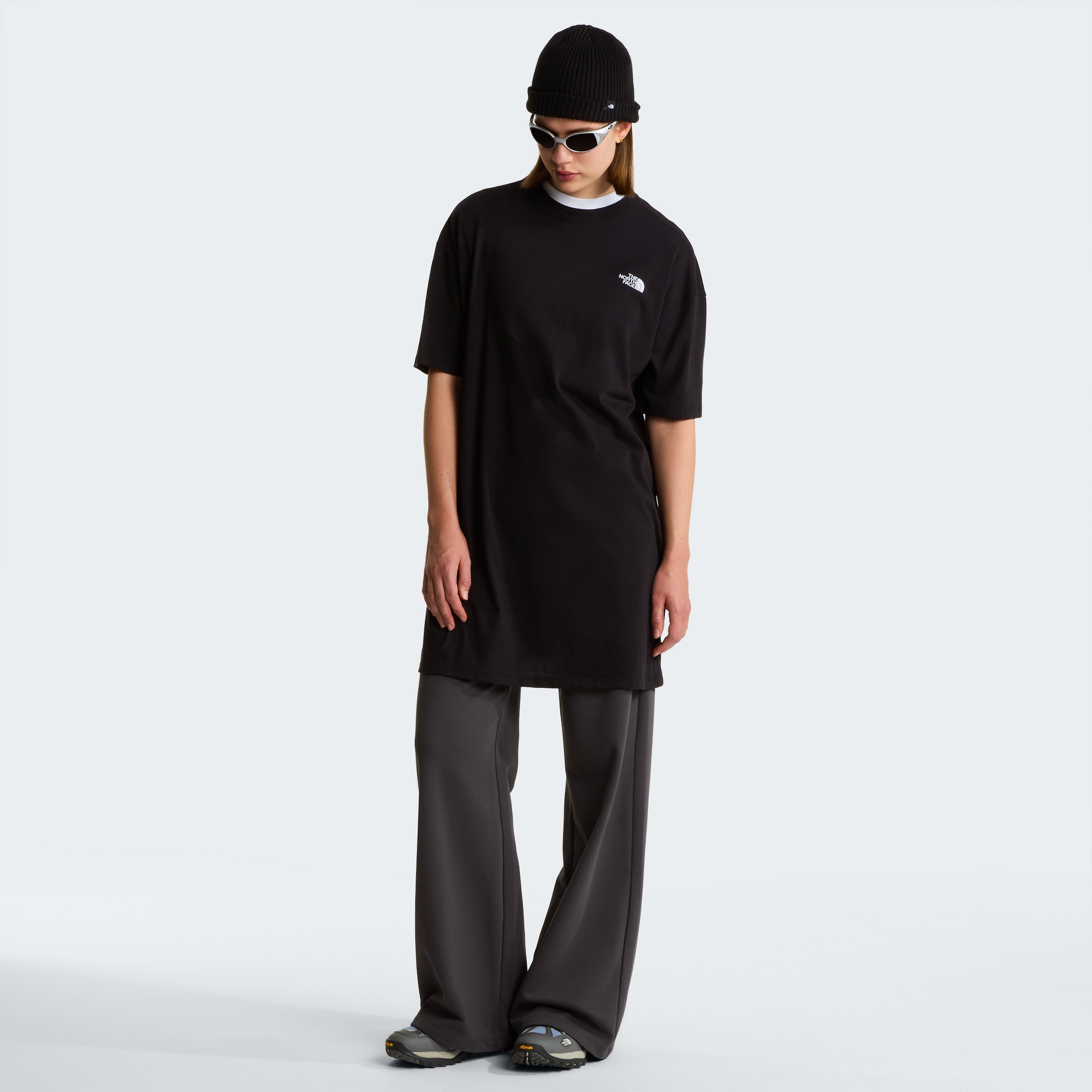 The North Face Shirtkleid »W EVOLUTION SIMPLE DOME T-SHIRT DRESS« für sportliche Aktivitäten, sportlicher Stil, aus Baumwolle