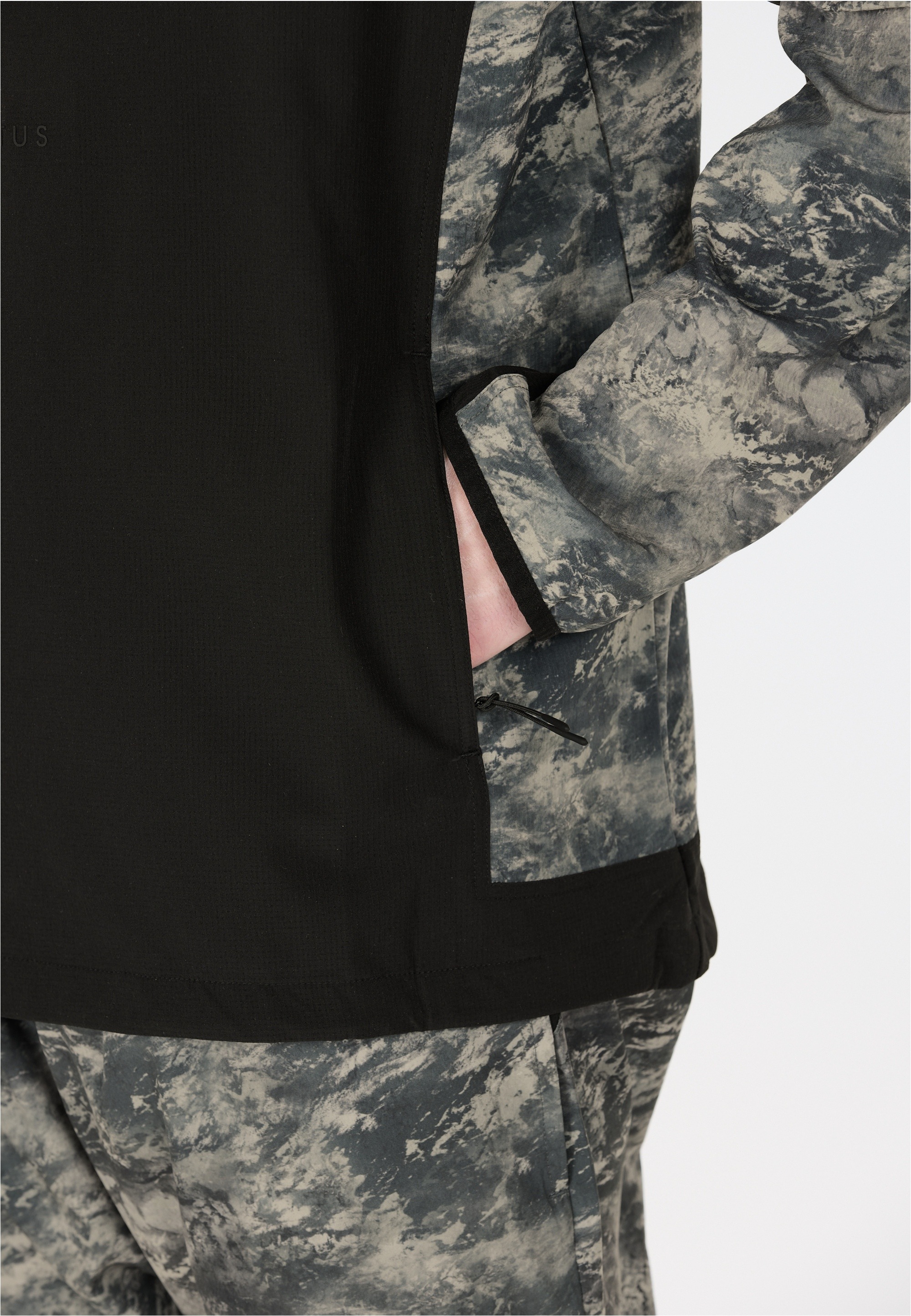 Virtus Langarmshirt »Deaglan« mit 4-Wege-Stretch und wasserabweisender Qualität