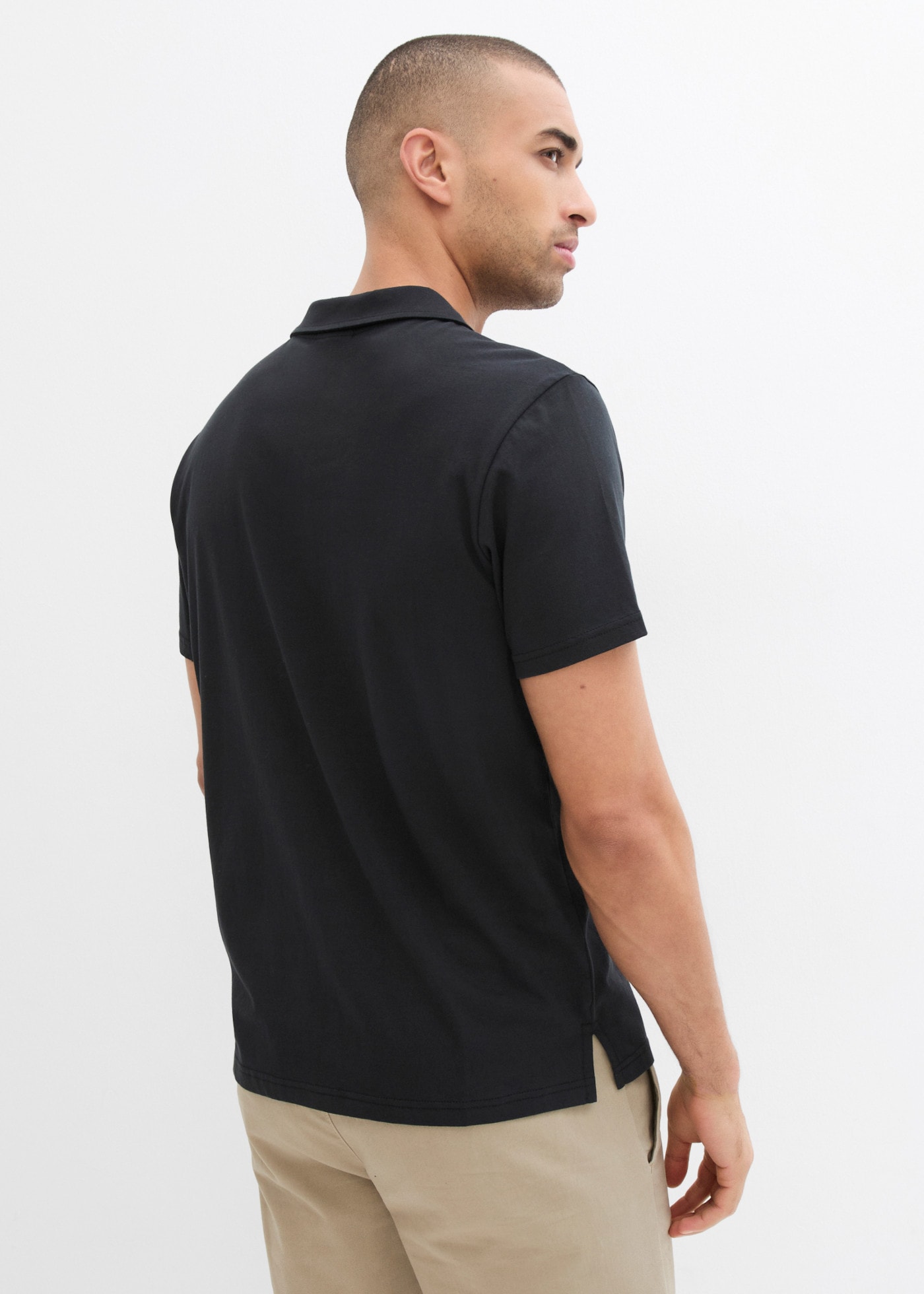 bonprix Poloshirt Basic-Form, kurze Druckknopfleiste, Umlegekragen, reine Baumwolle