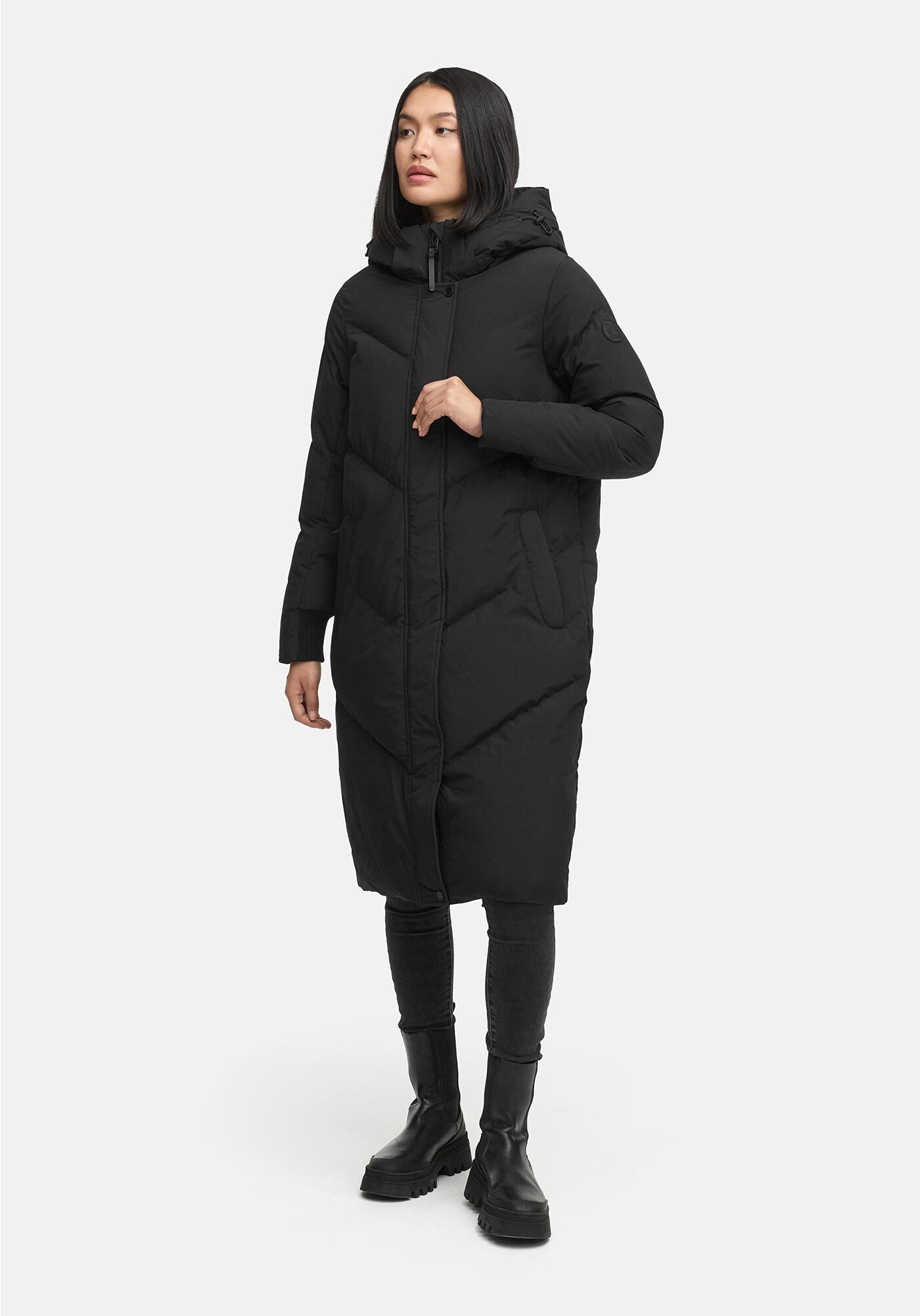 Winterjacke MARIKOO "Teonaa", Damen, Gr. XL, schwarz, Obermaterial: 100% Polyester; Futter: 100% Polyester; Wattierung: 100% Polyester; Ärmelfutter: 100% Polyester, Jacken Winterjacke, Figurbetonte Passform mit moderner Steppung