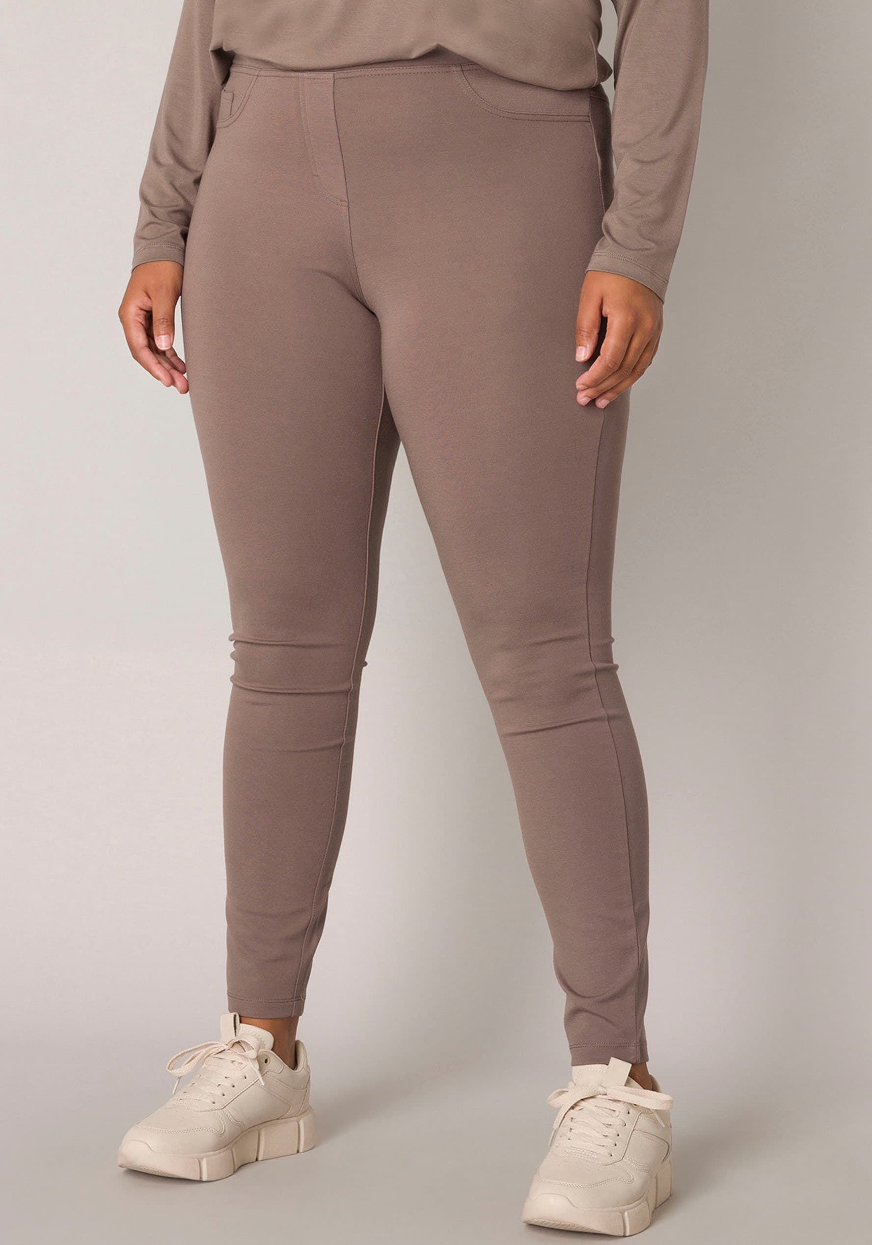Base Level Curvy Treggings mit elastischem Bund und angedeuteten Eingriffta günstig online kaufen