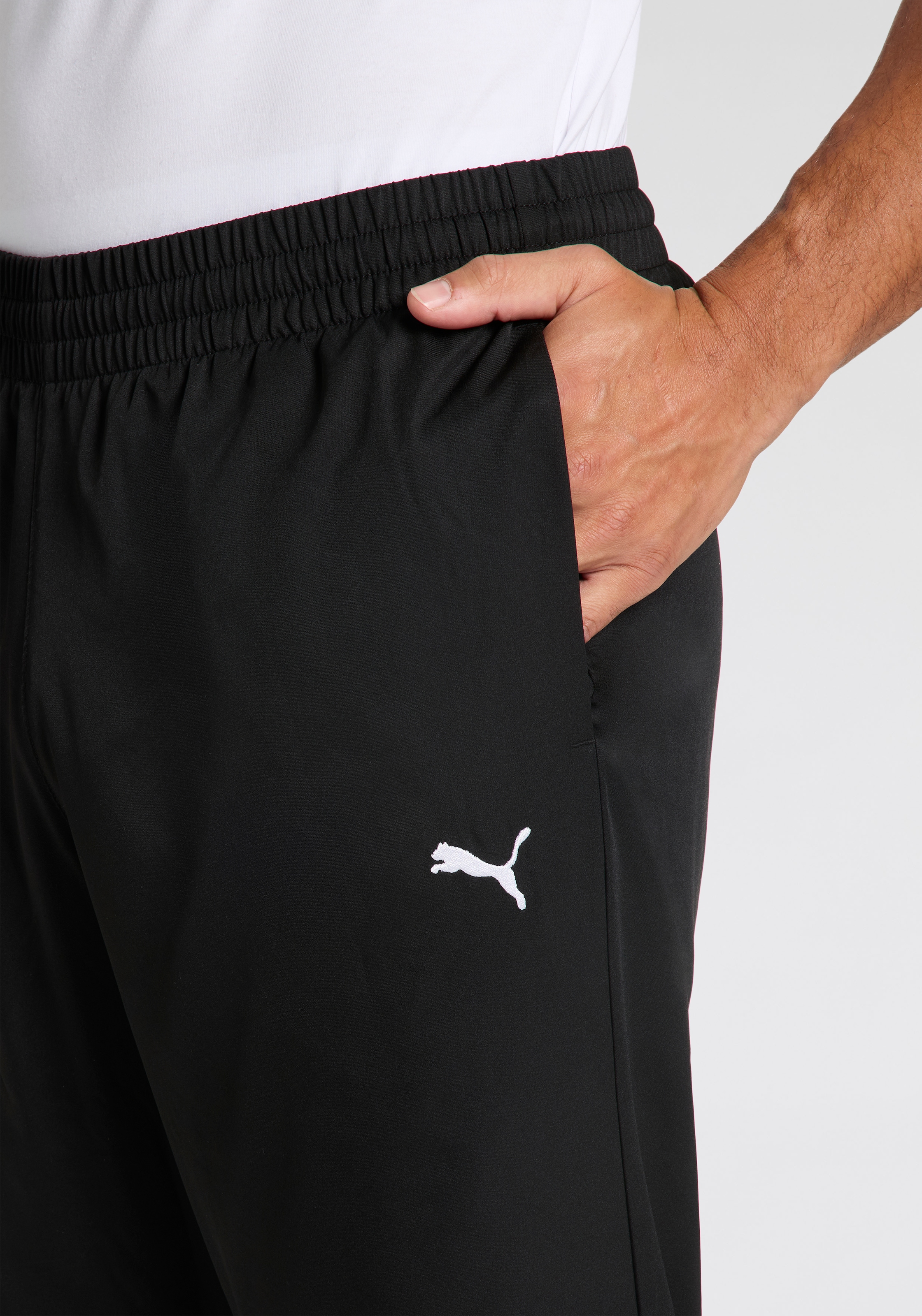 PUMA Trainingshose »ESS WOVEN PANTS OP«, Webmaterial, dryCELL: Performance-Technologie