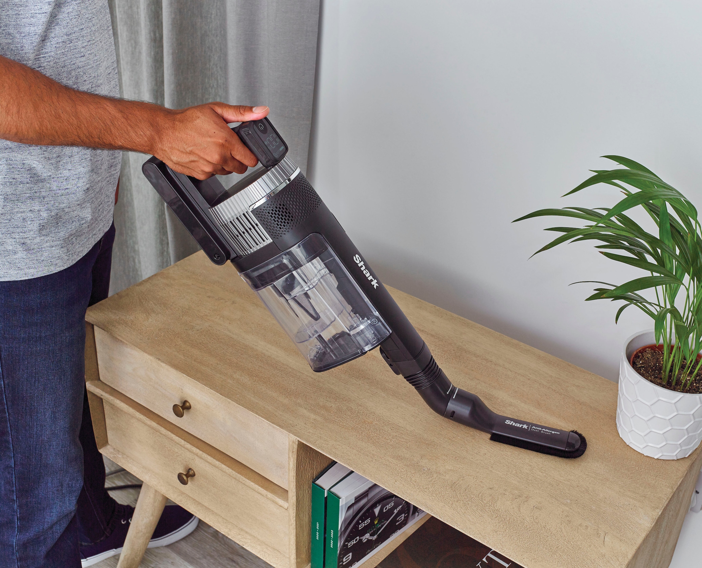 Shark Akku-Bodenstaubsauger »mit Auto IQ und PowerFins«, Plus Doppelakku IZ420EUT