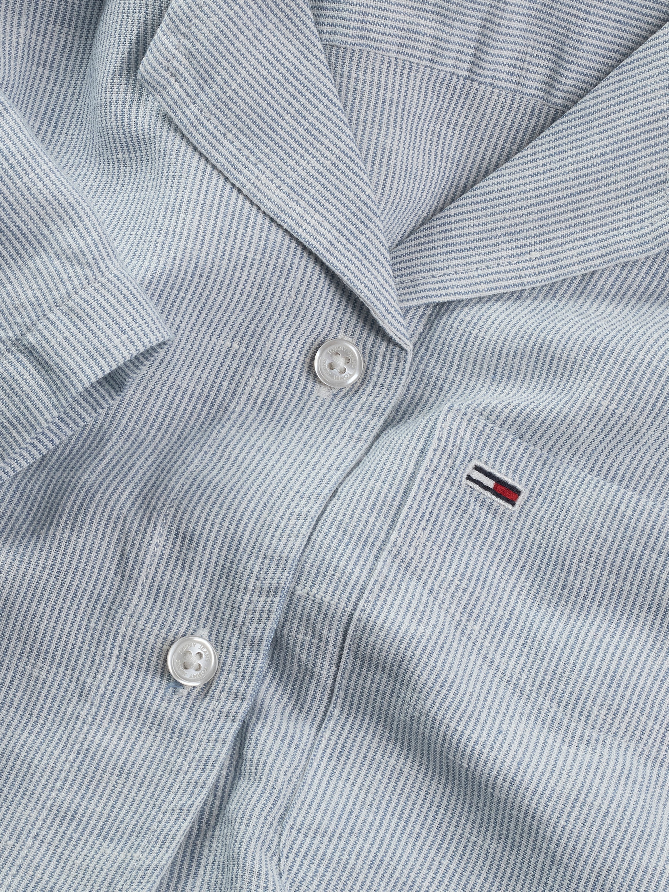 Tommy Jeans T-Shirt »TJW CRP LINEN SS SHIRT«, mit Brusttasche, Logostickerei