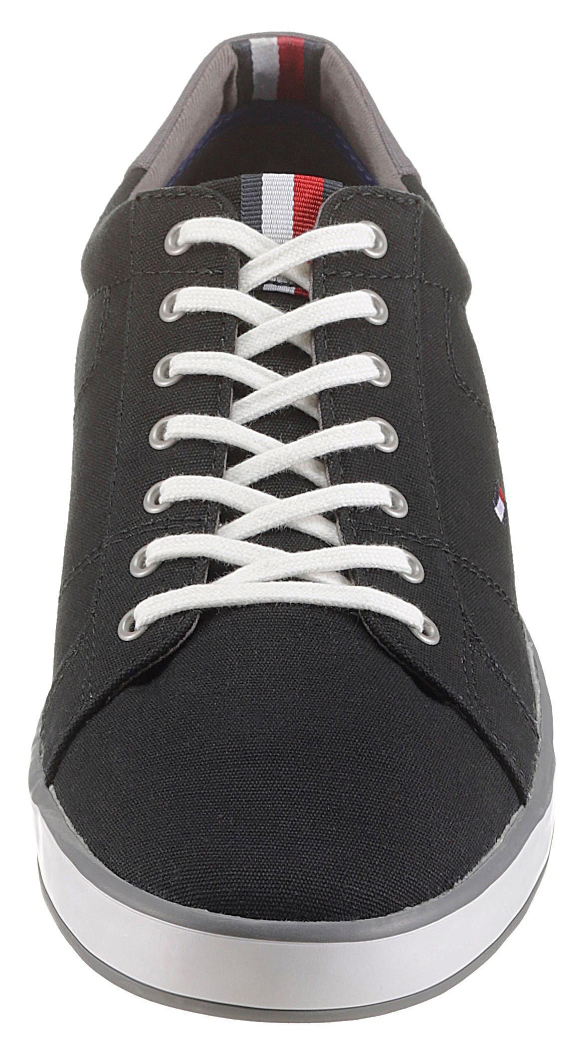 Tommy Hilfiger Sneaker »H2285ARLOW 1D«, mit seitlichem Logoflag, Freizeitschuh, Halbschuh, Schnürschuh