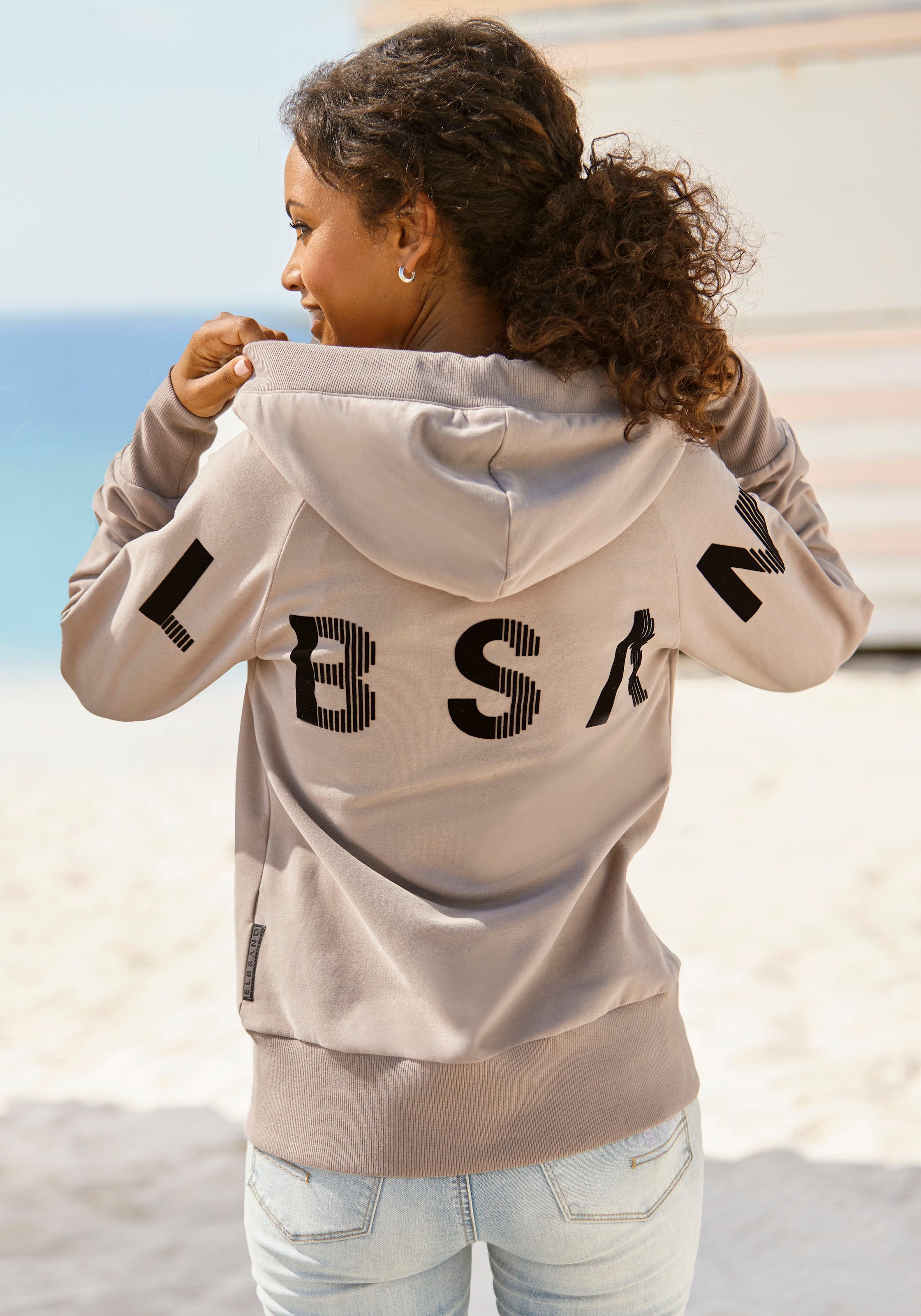 Elbsand Sweatjacke »Kekoa«, mit großem Logodruck hinten, bequeme Freizeitjacke mit Taschen