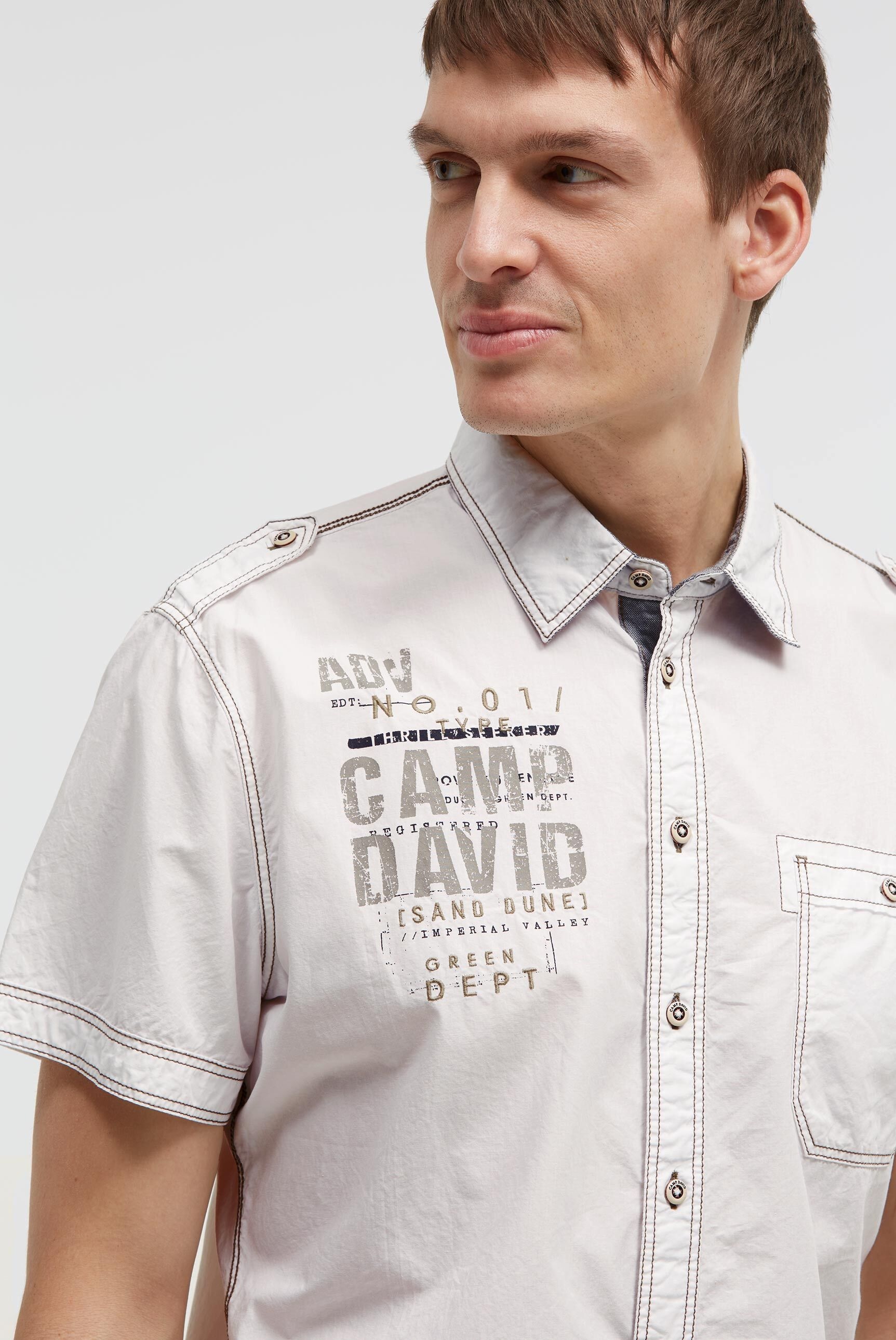 CAMP DAVID Kurzarmhemd mit Kentkragen
