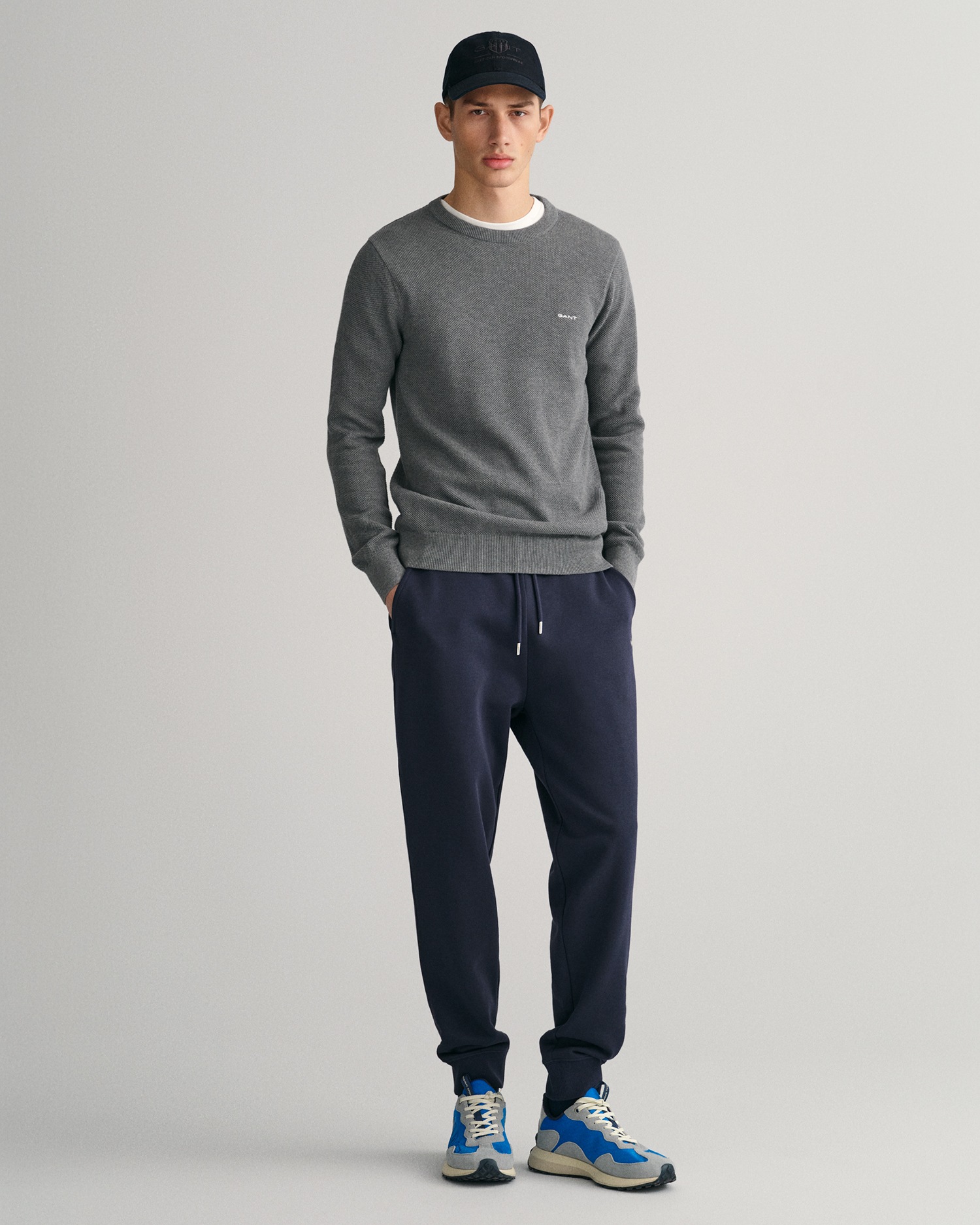 Gant Rundhalspullover »COTTON PIQUE C-NECK«, mit Logostickerei auf der Brust