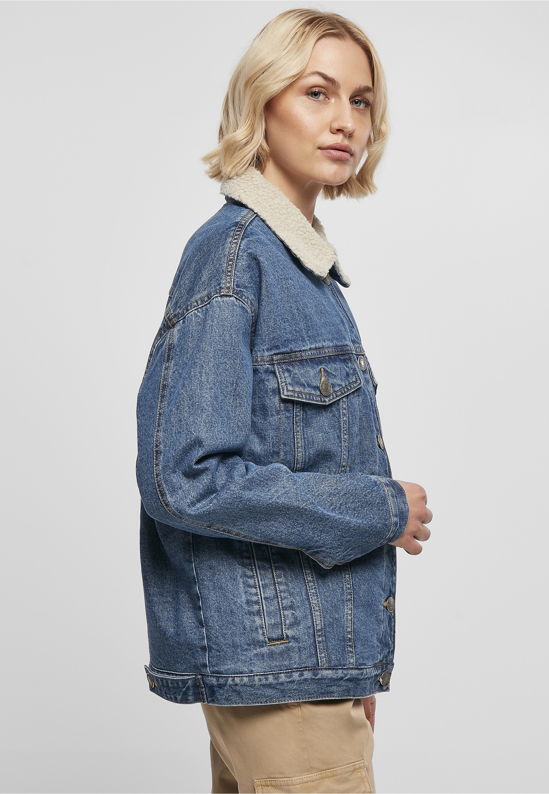 URBAN CLASSICS Jeansjacke »Urban Classics Damen Ladies Oversized Sherpa Denim Jacket« 1 Stk. tlg. ohne Kapuze