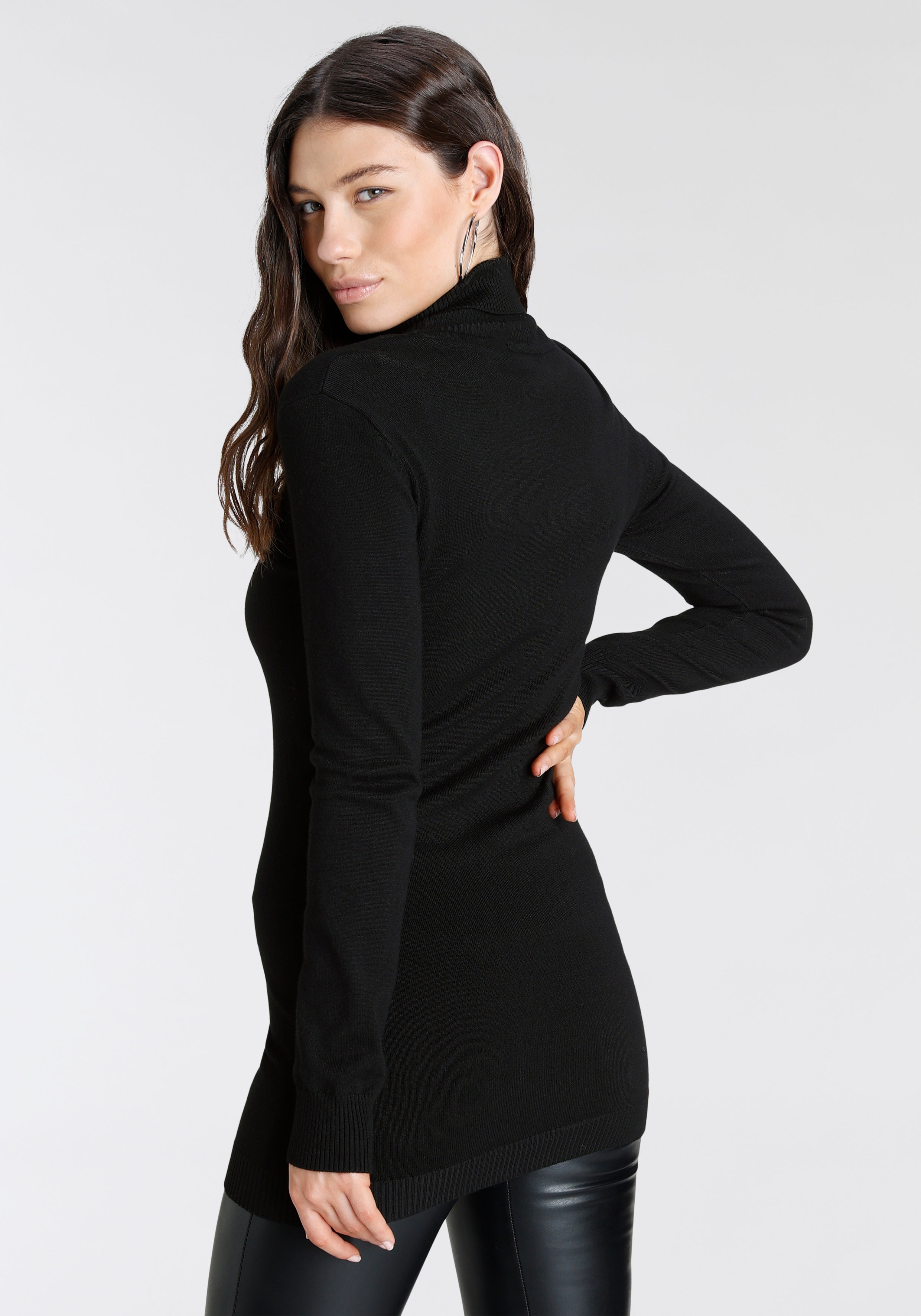 Thumbnail - Laura Scott Rollkragenpullover Feinstrick in figurbetonter Longform