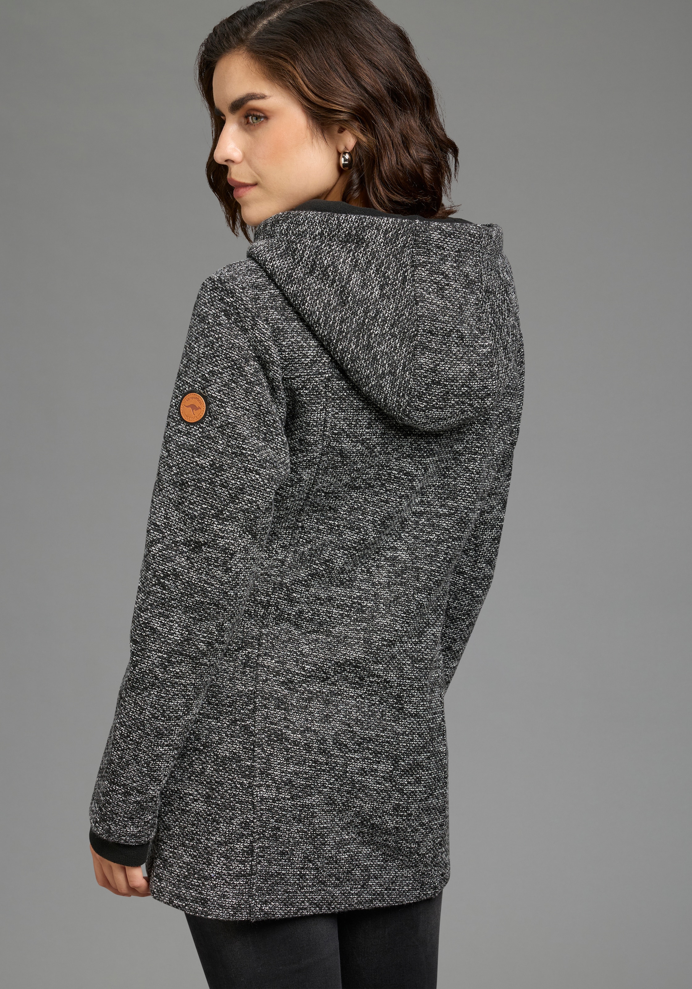 KangaROOS Strickfleecejacke mit Kapuze mit 2-Wege-Reißverschluss und Druckknöpfen, hüftbedeckend