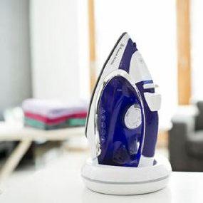 RUSSELL HOBBS Dampfbügeleisen "Supreme Steam Cordless 23300-56" 2400 günstig online kaufen