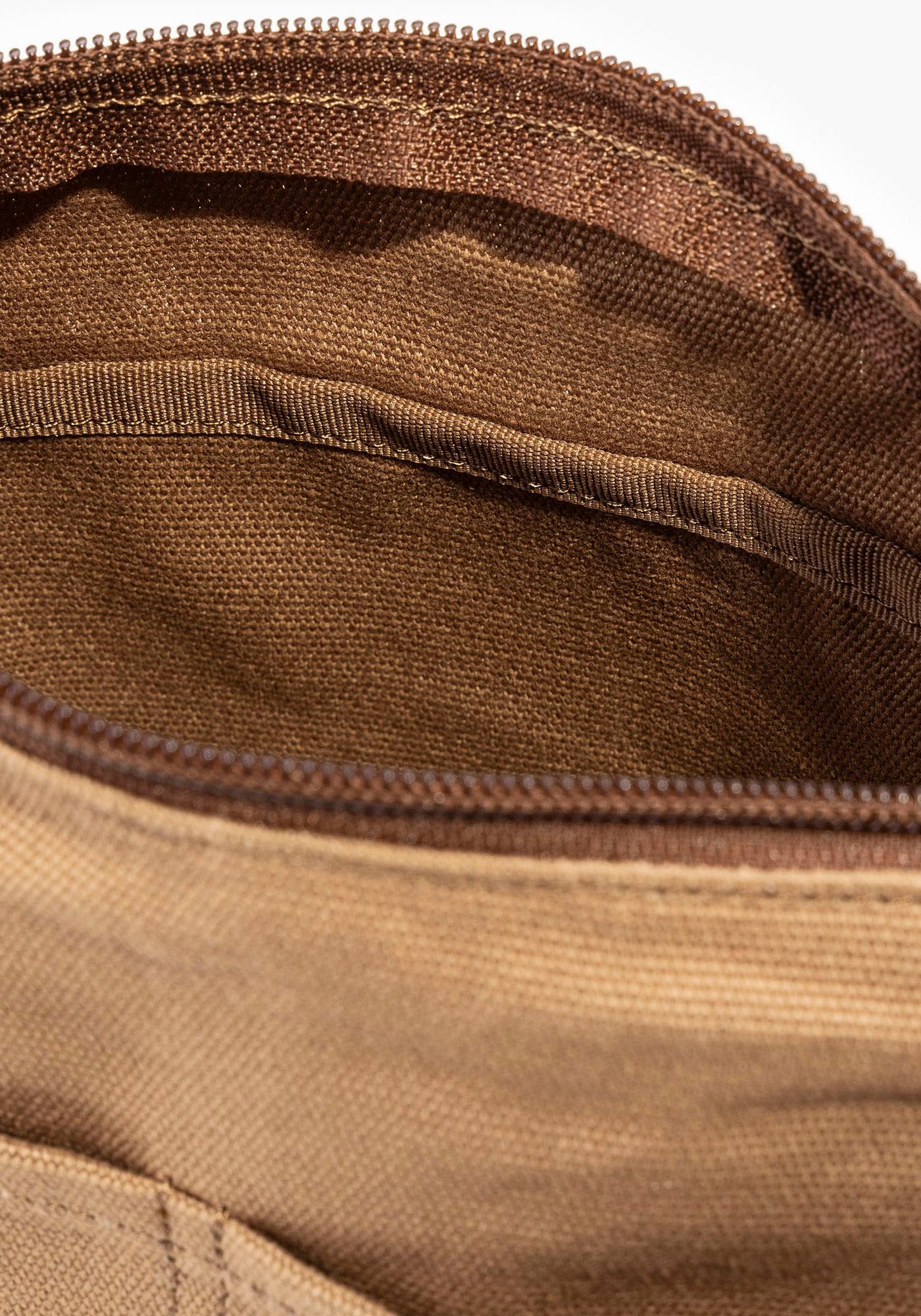Levi's® Umhängetasche »EMORY CROSSBODY«, mit Logostickerei