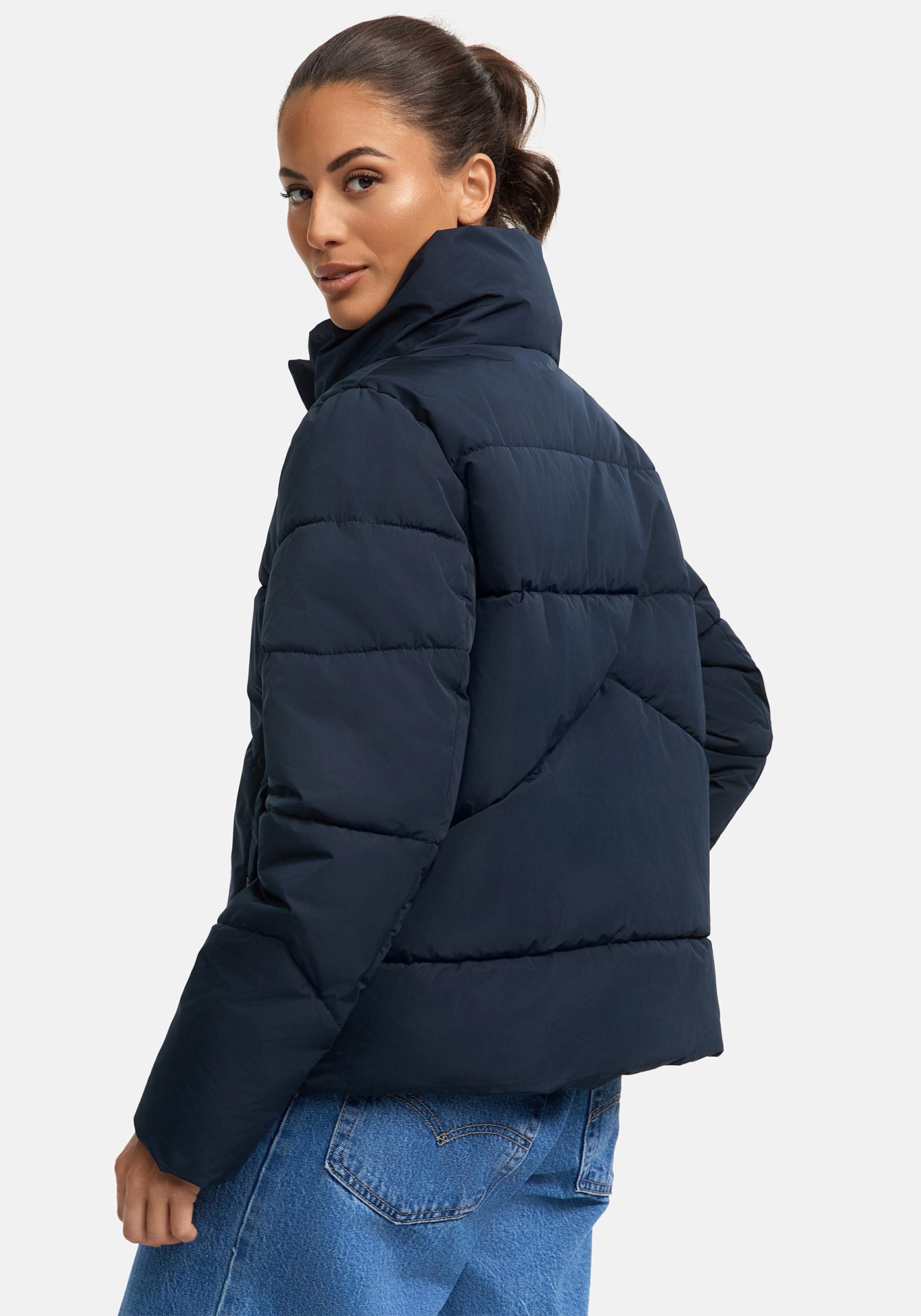 Marikoo Winterjacke »Jalliaa«, mit schönem Steppdesign