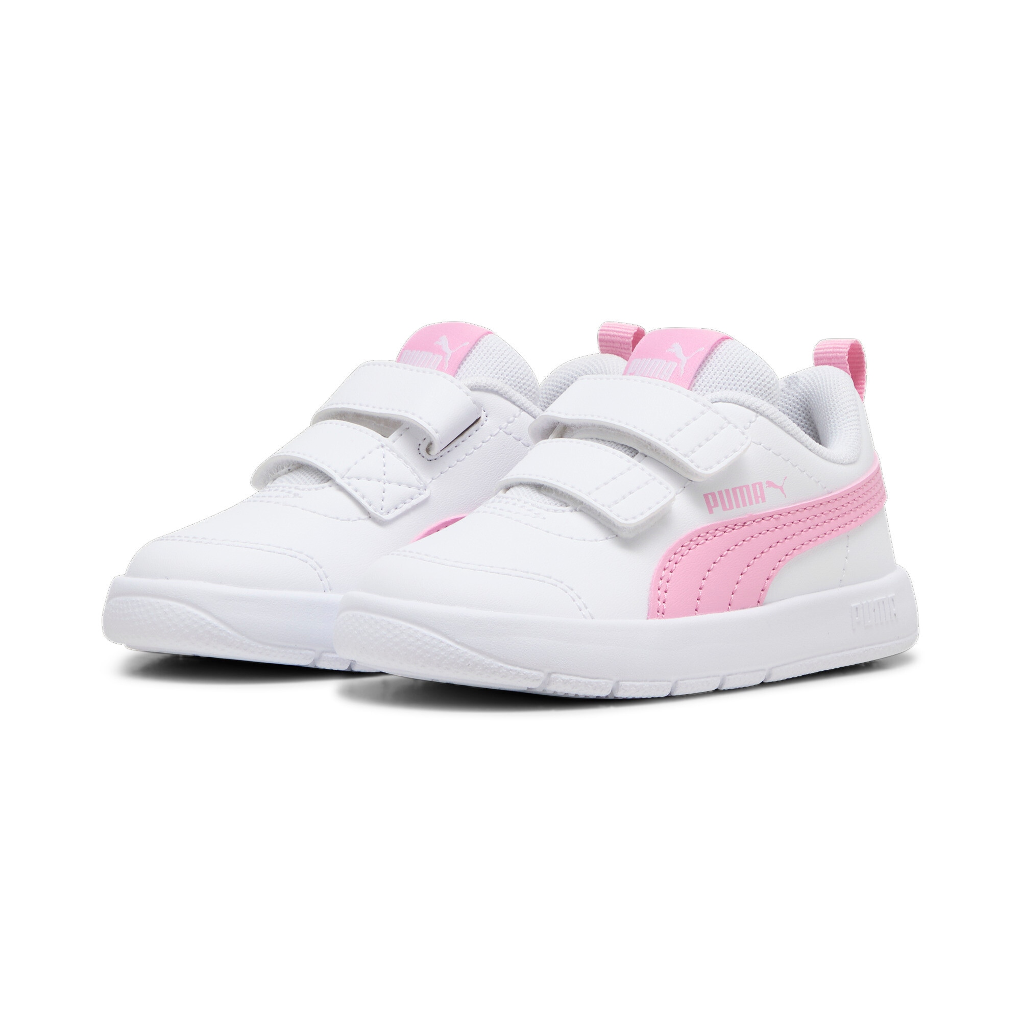 PUMA "COURTFLEX V3 V INF" für sportliche Aktivitäten, mit Textil-Innenmaterial, knöchelhoch