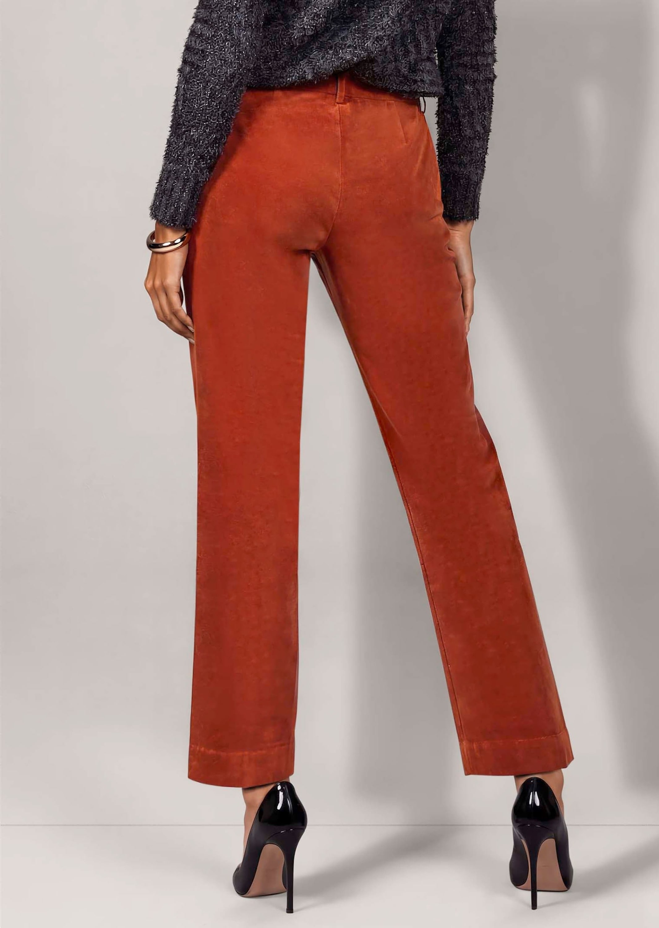 MADELEINE Stoffhose »Hose Samthose mit konischer Beinform«