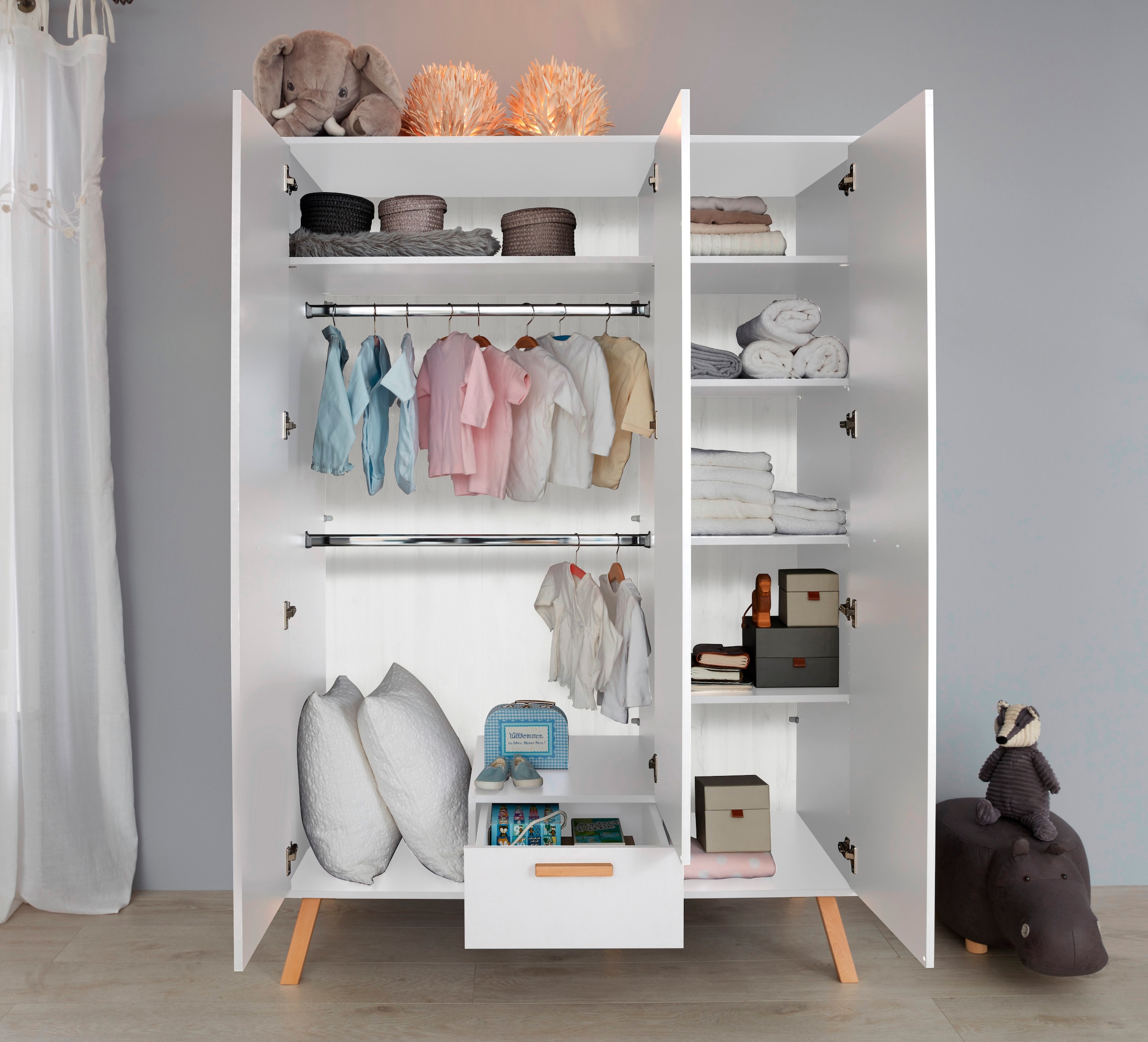 trendteam Kleiderschrank »Mats«, 3 türig | BAUR | Kinderkleiderschränke