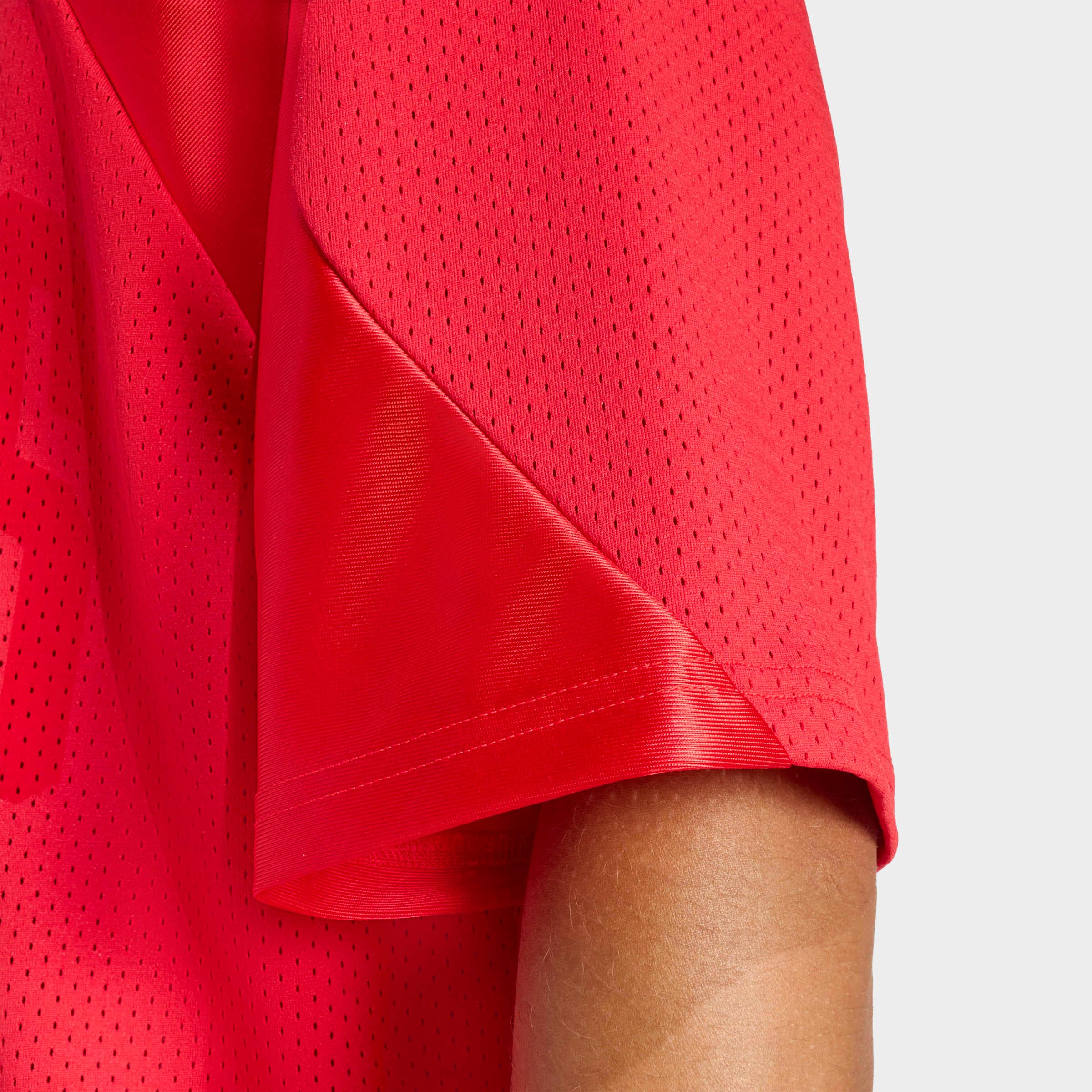 adidas Sportswear T-Shirt »STADIUM GRAPHIC MESH« lockerer Schnitt, mit V-Ausschnitt, mit auffälliger Grafik