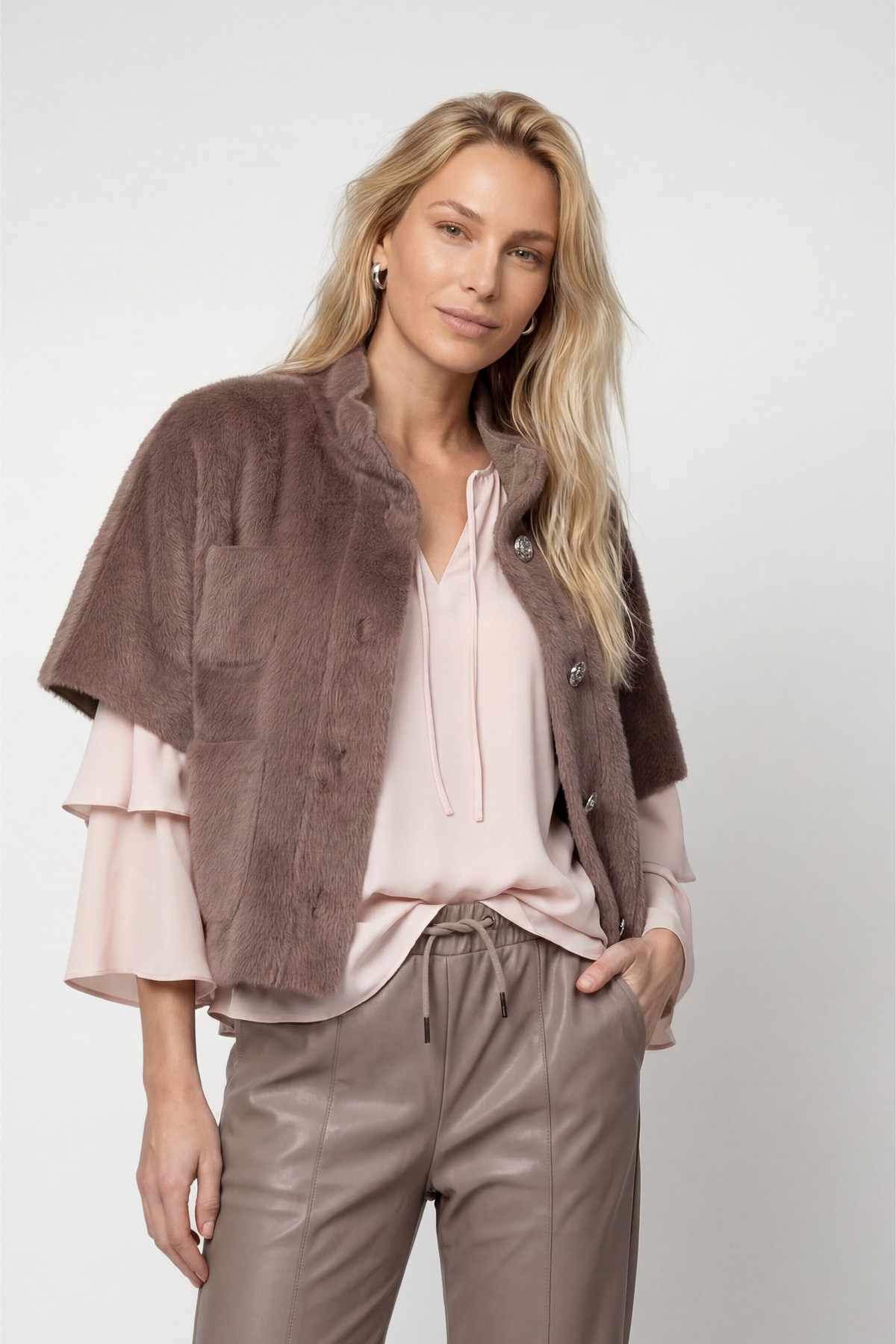 Monari Fellimitatjacke "Jacke Cape fake fur" ohne Kapuze Regular fit mit Stehkragen