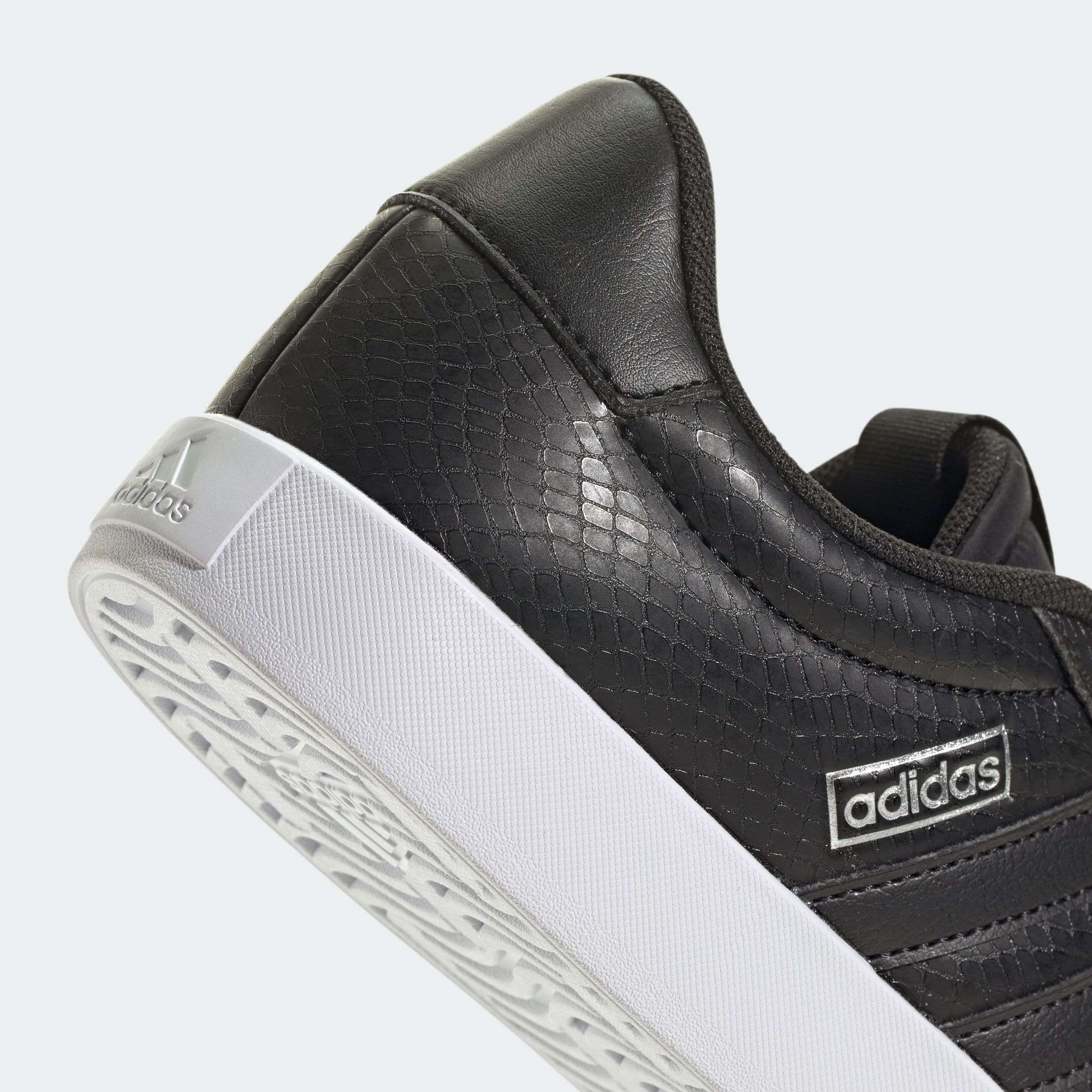 adidas Sportswear Sneaker »VL COURT 3.0 SKATEBOARDING«  inspiriert vom Desing des adidas samba