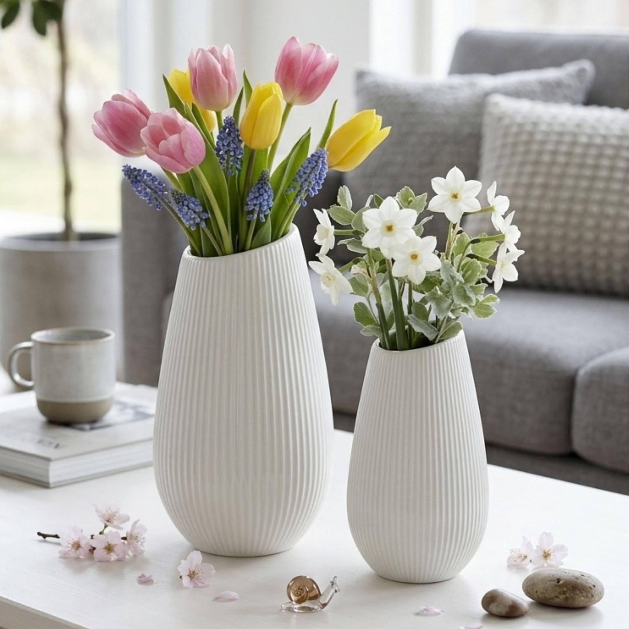 Ritzenhoff & Breker Tischvase »Vasen-Set Alma, 2-teilig, 16/20cm, weißes Porzellan« mit feiner Rillenstruktur, schräg geschnittene Öffnung, modern