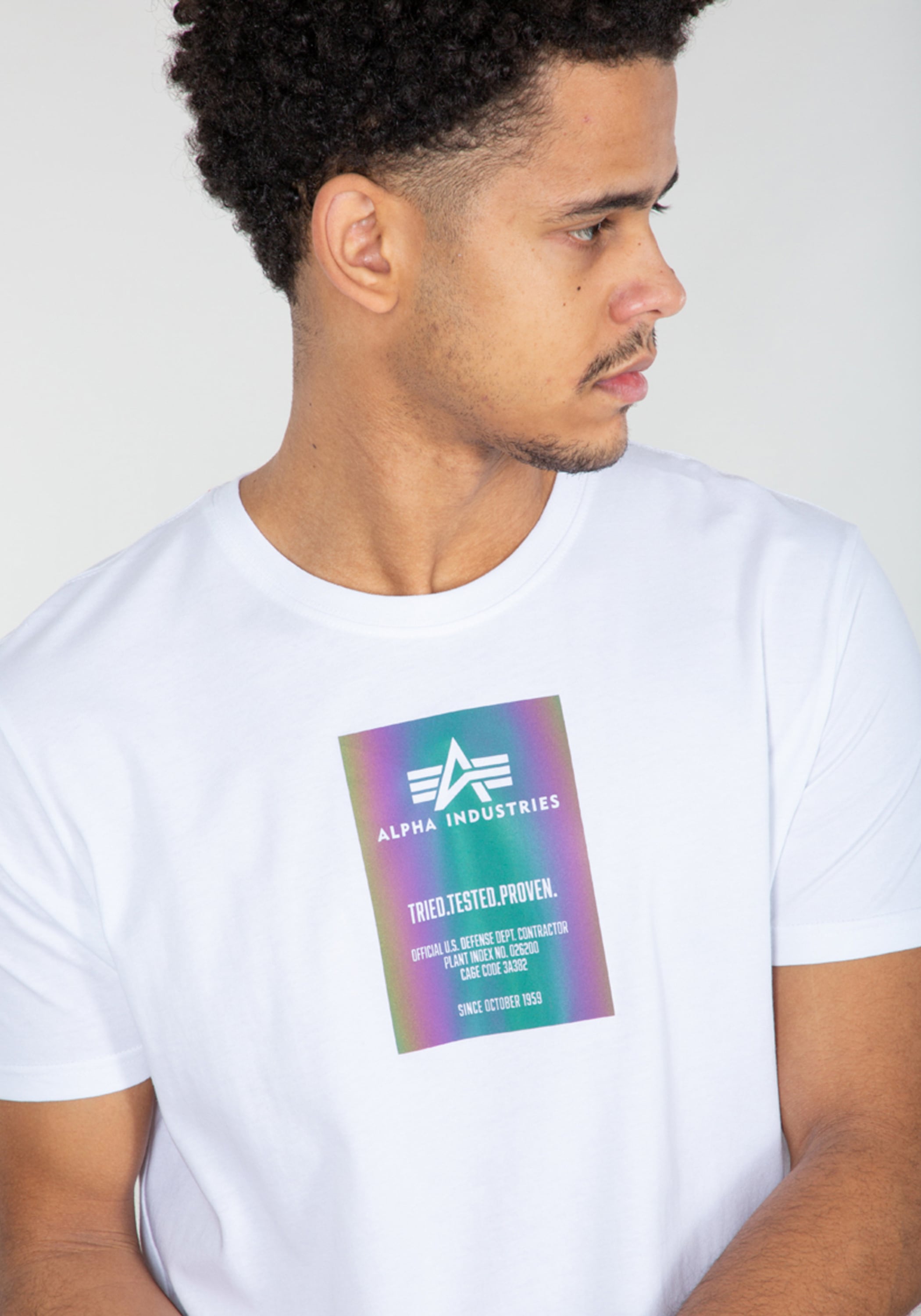 Alpha Industries T-Shirt »Rainbow Reflective Label T-Shirt«