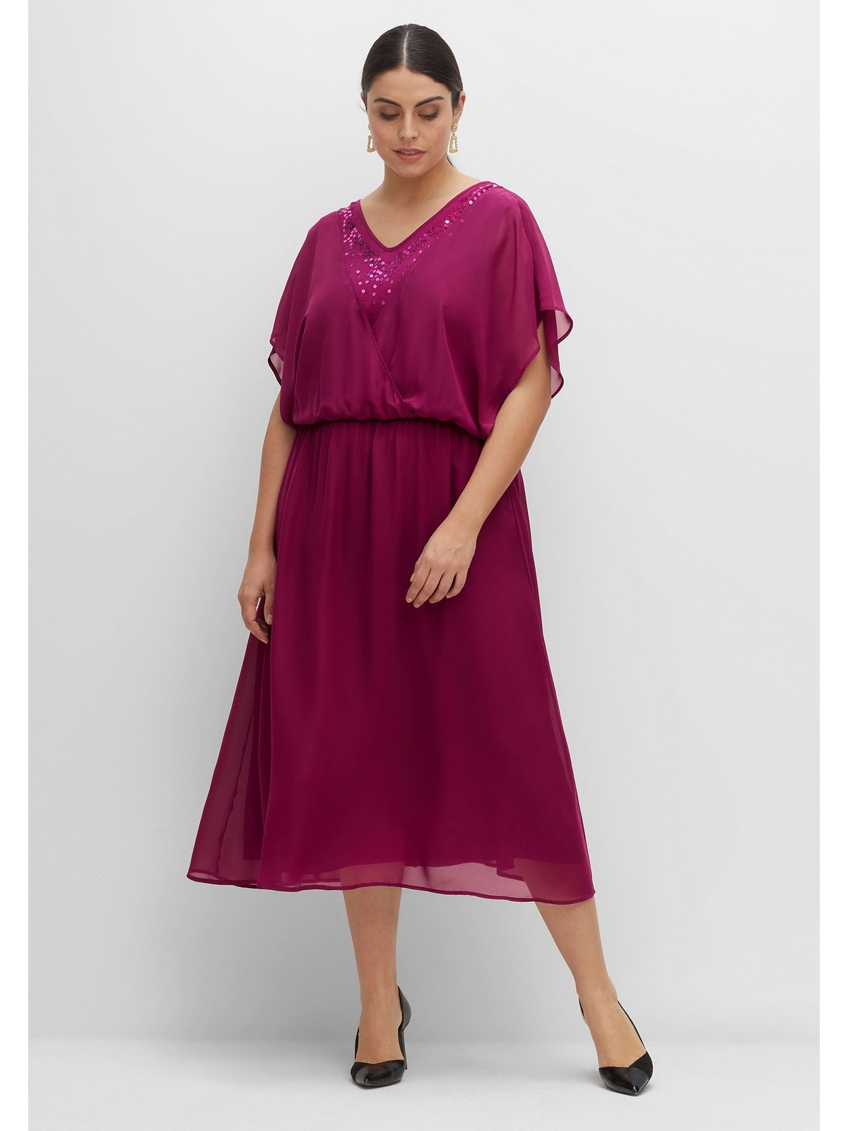 Größen«, blickdichtem Abendkleid online BAUR | Sheego aus »Große Unterkleid mit bestellen Georgette,