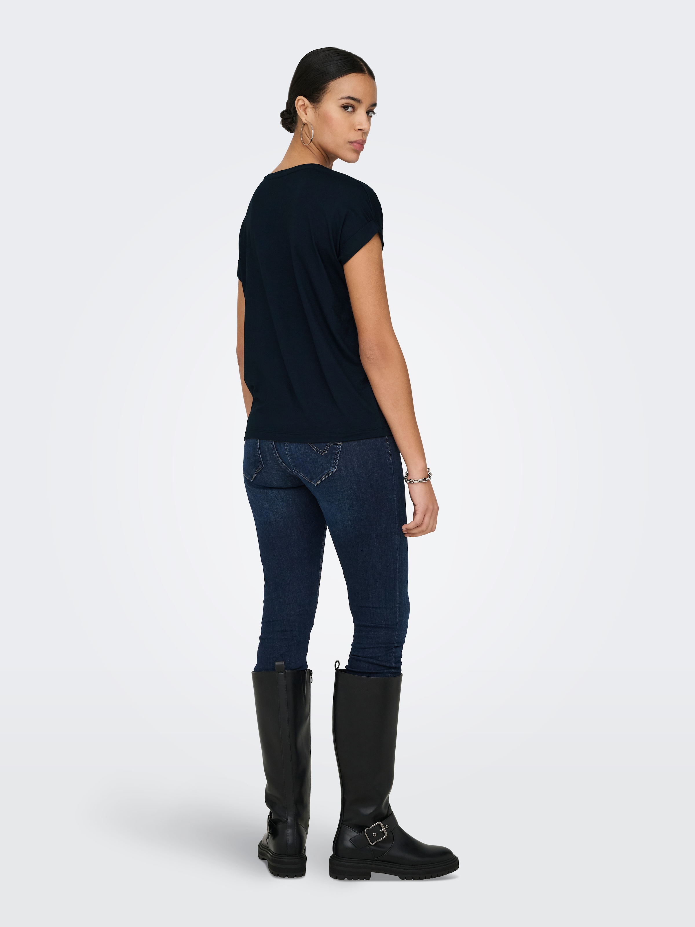 ONLY T-Shirt »ONLMOSTER – T-Shirt mit melierter Optik und elastischem Material« meliert, casual, lässig geschnitten, Viskosemischung, Rundhals