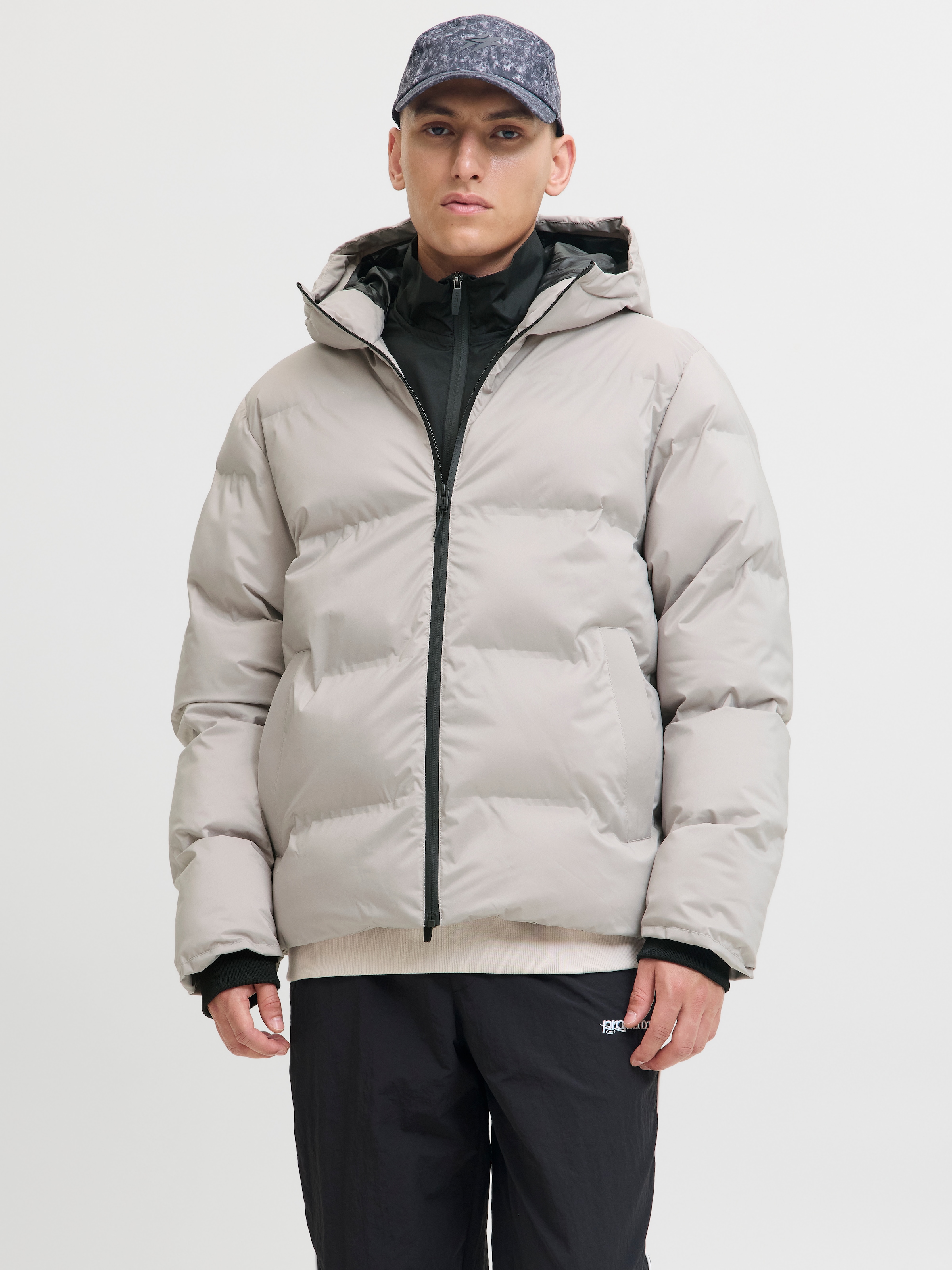 Jack & Jones "JJKAITO PUFFER JACKET BF" mit Kapuze günstig online kaufen