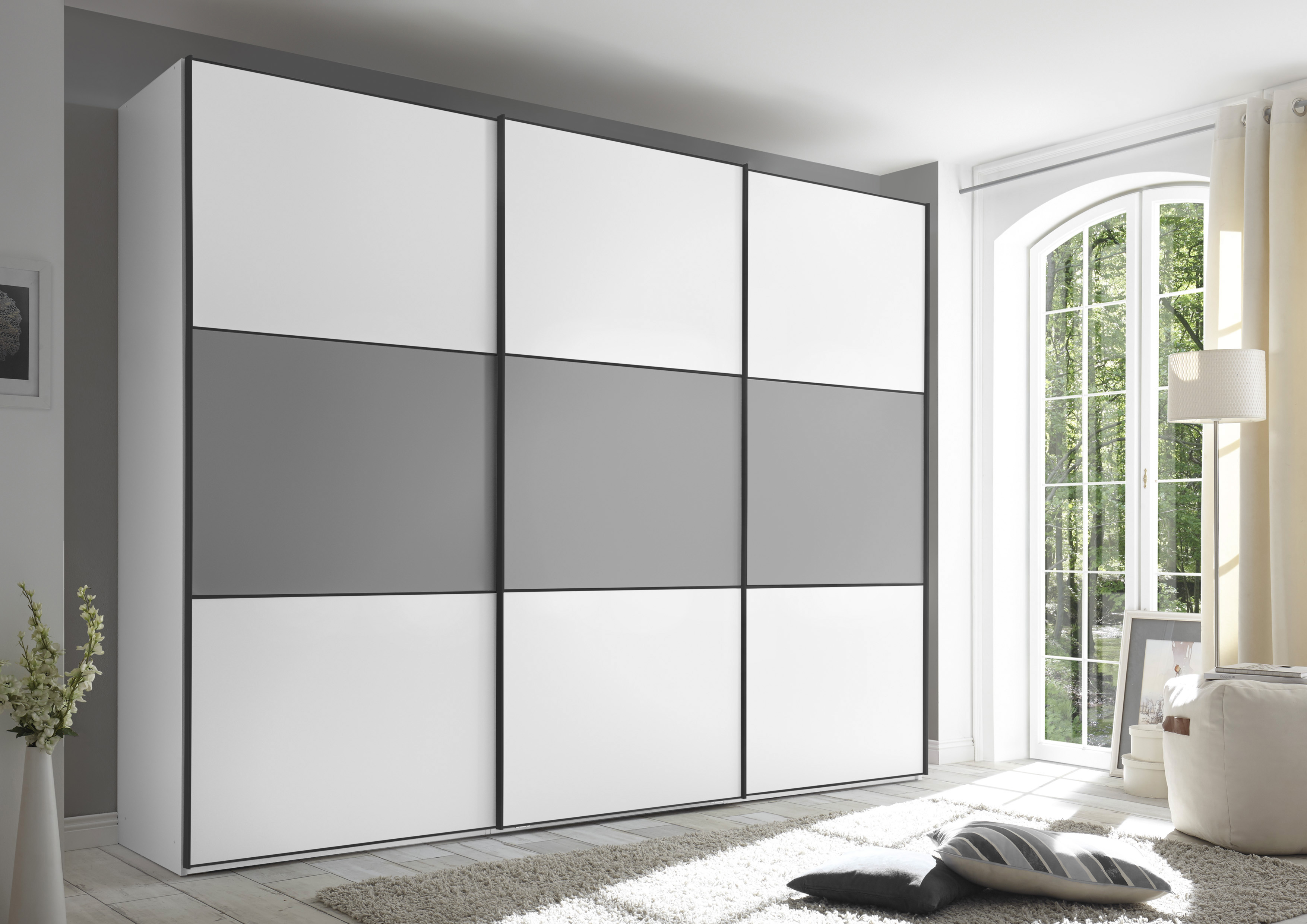 STAUD Schwebetürenschrank "Includo, Made in Germany" Mit vier verschiedenen Ausstattungsvarianten