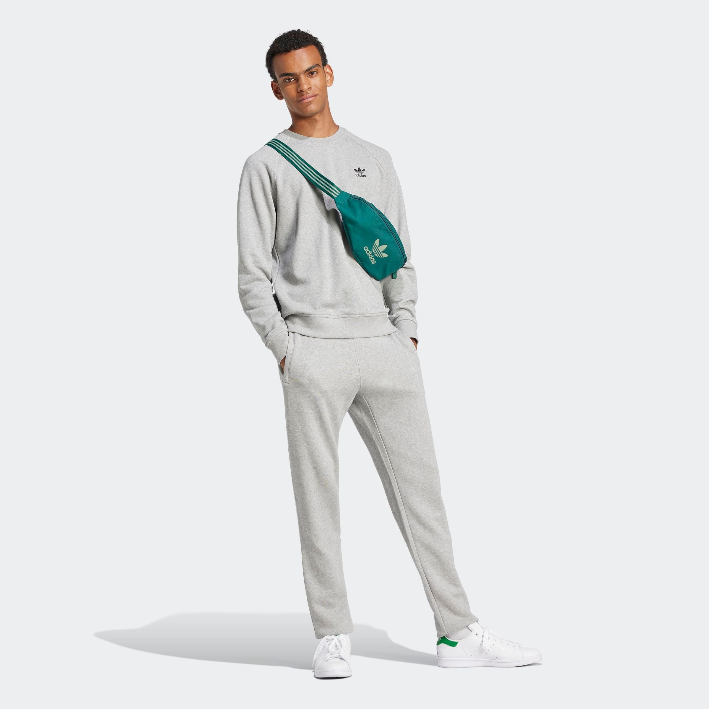adidas Originals Sweatshirt »ESS CREW FT«