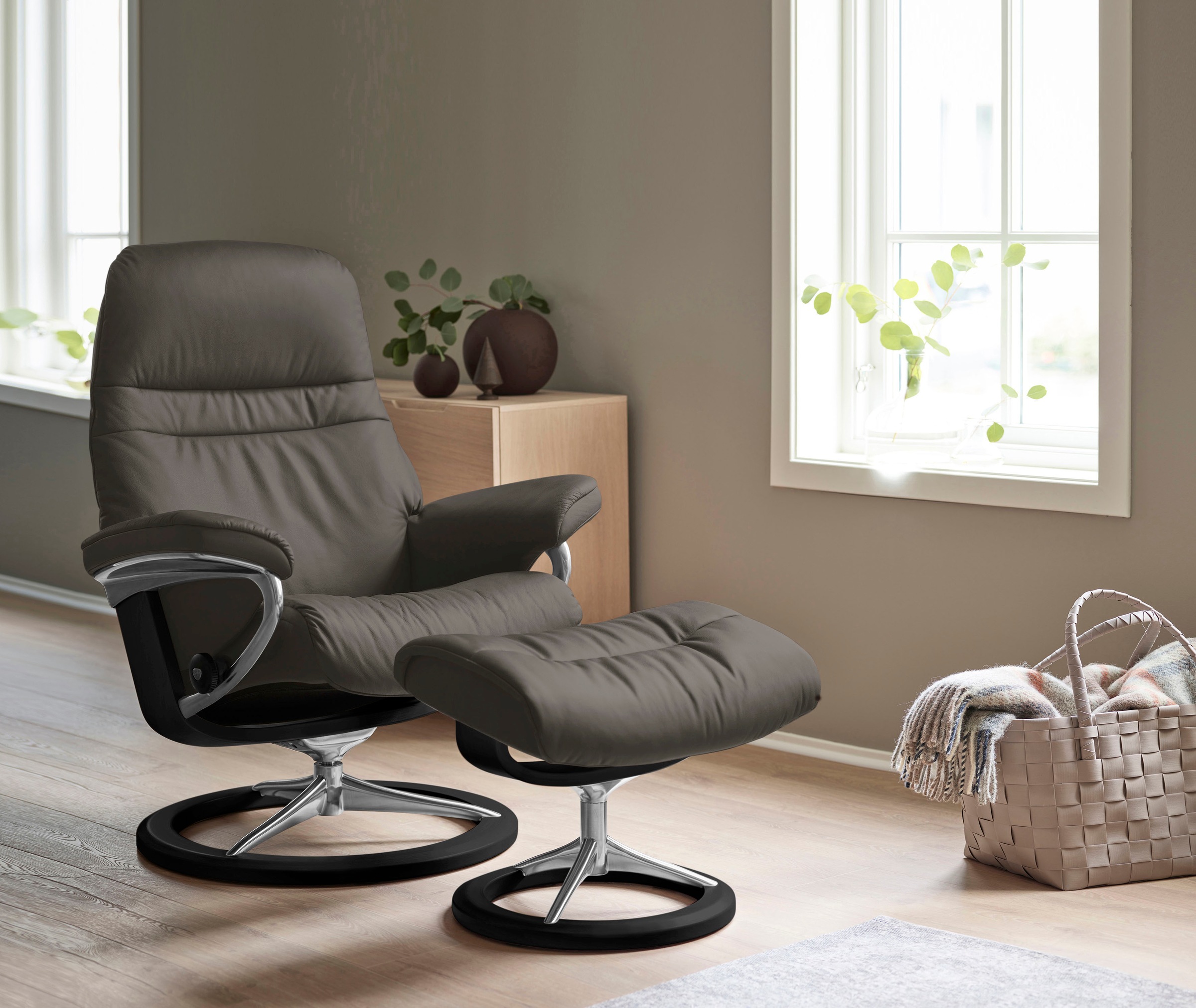 Stressless Relaxsessel "Sunrise" mit Signature Base, Größe M, Gestell Schwarz, in 2 Lederqualitäten lieferbar