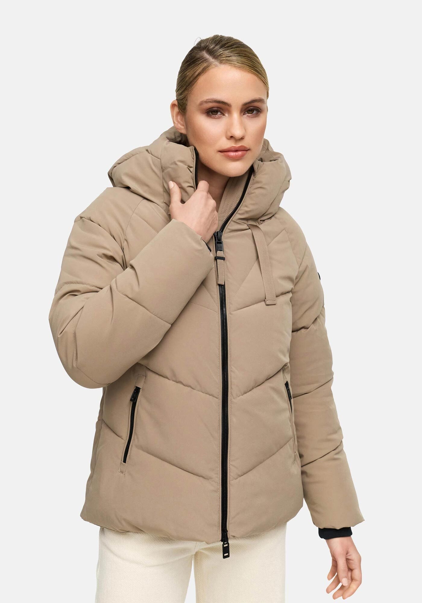 Marikoo Winterjacke "Kwamee", Schräg gesteppte Winterjacke mit fester Kapuz günstig online kaufen