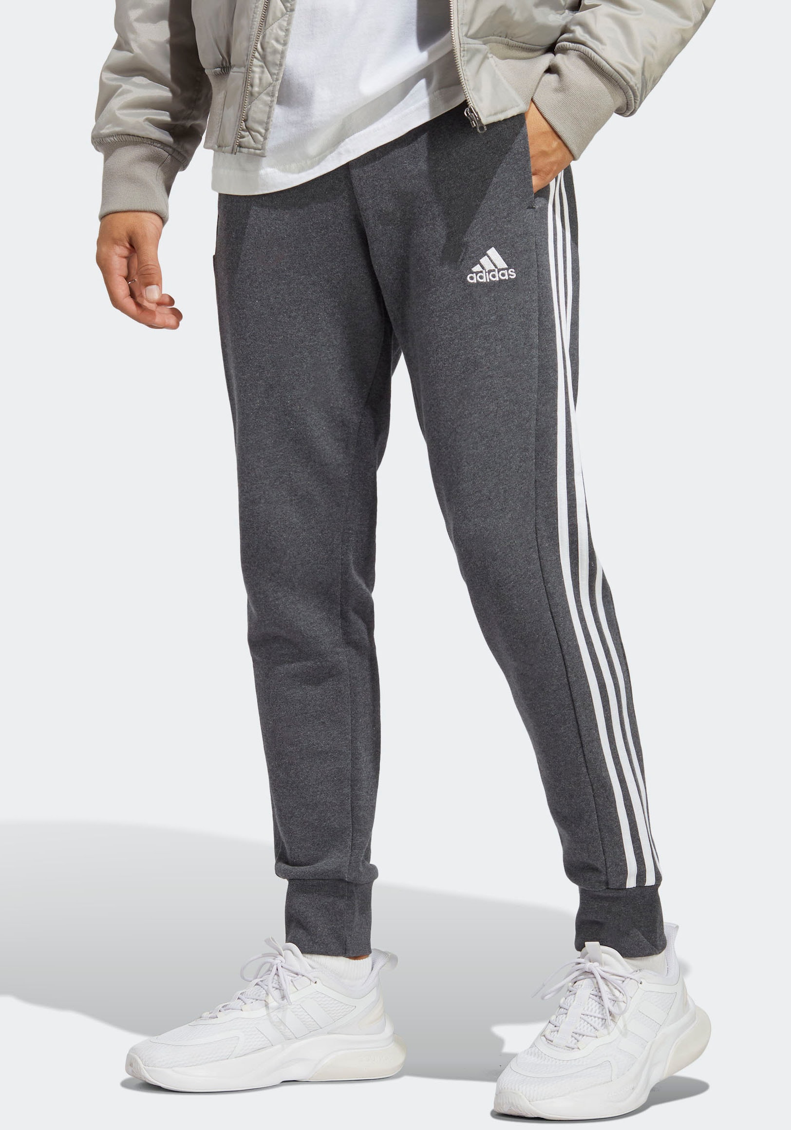 adidas Sportswear Sporthose »ESSENTIALS FRENCH TERRY TAPERED CUFF 3STREIFEN HOSE«, (1 tlg.)