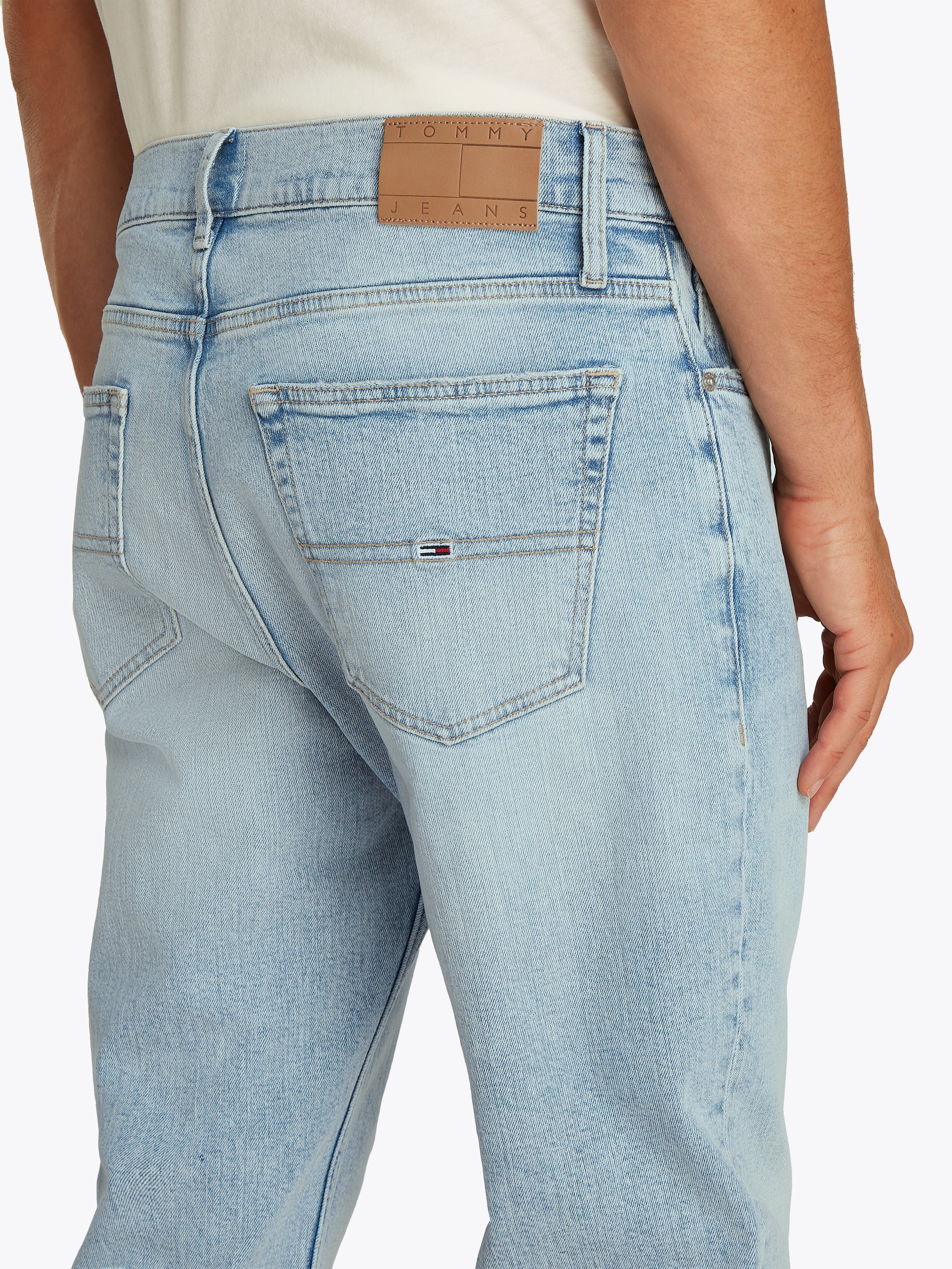 Tommy Jeans Regular-fit-Jeans "RYAN RGLR STRGHT", mit Logoprägung günstig online kaufen