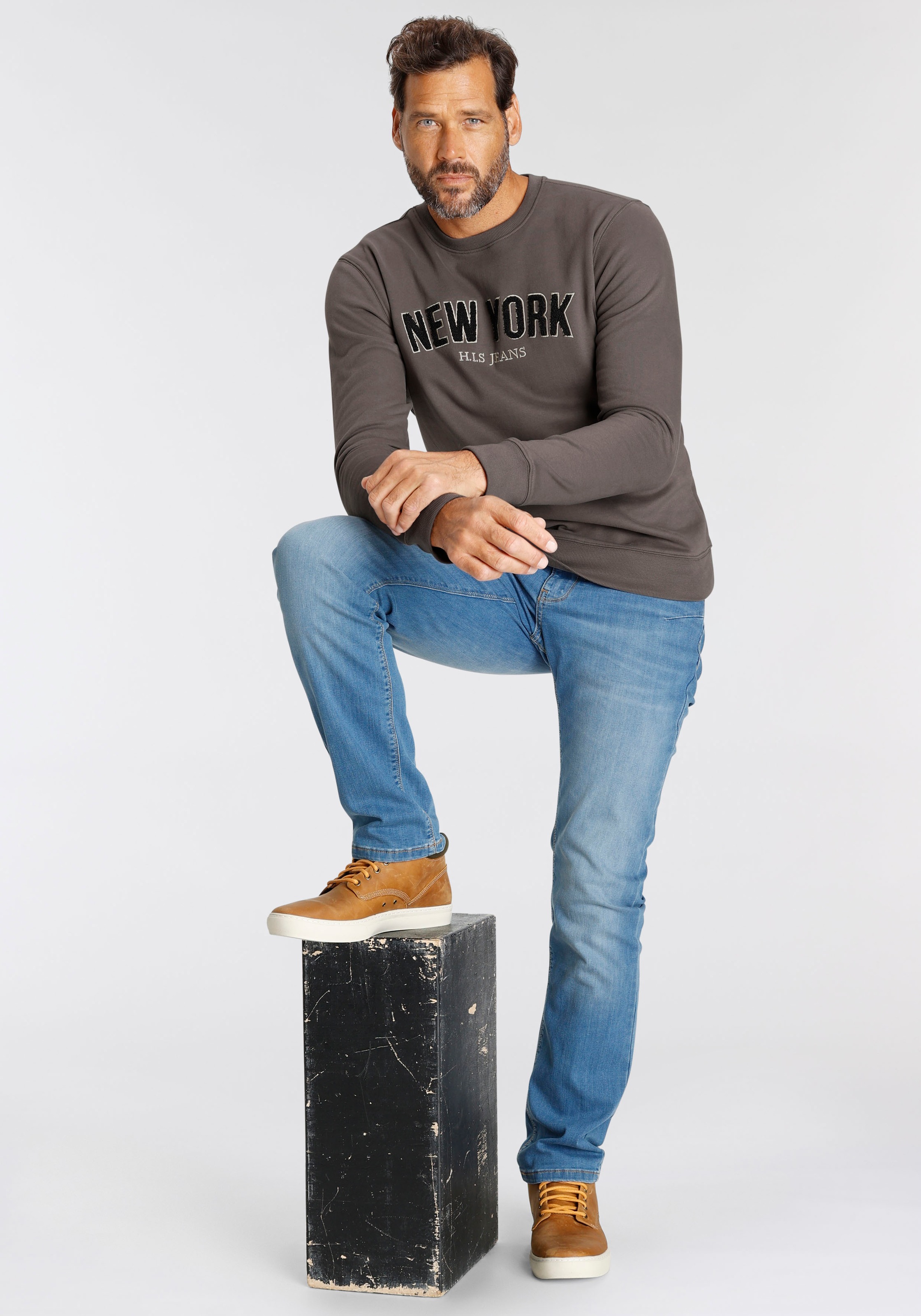Sweater H.I.S, Herren, Gr. XL (56/58), grau (dunkel grau), Sweatware, Obermaterial: 60% Baumwolle, 40% Polyester, bestickt, normal, Rundhals, Bündchen, Sweatshirts Sweater, Langarm, lockere Passform, bestickte Optik, Rundhalsausschnitt 3