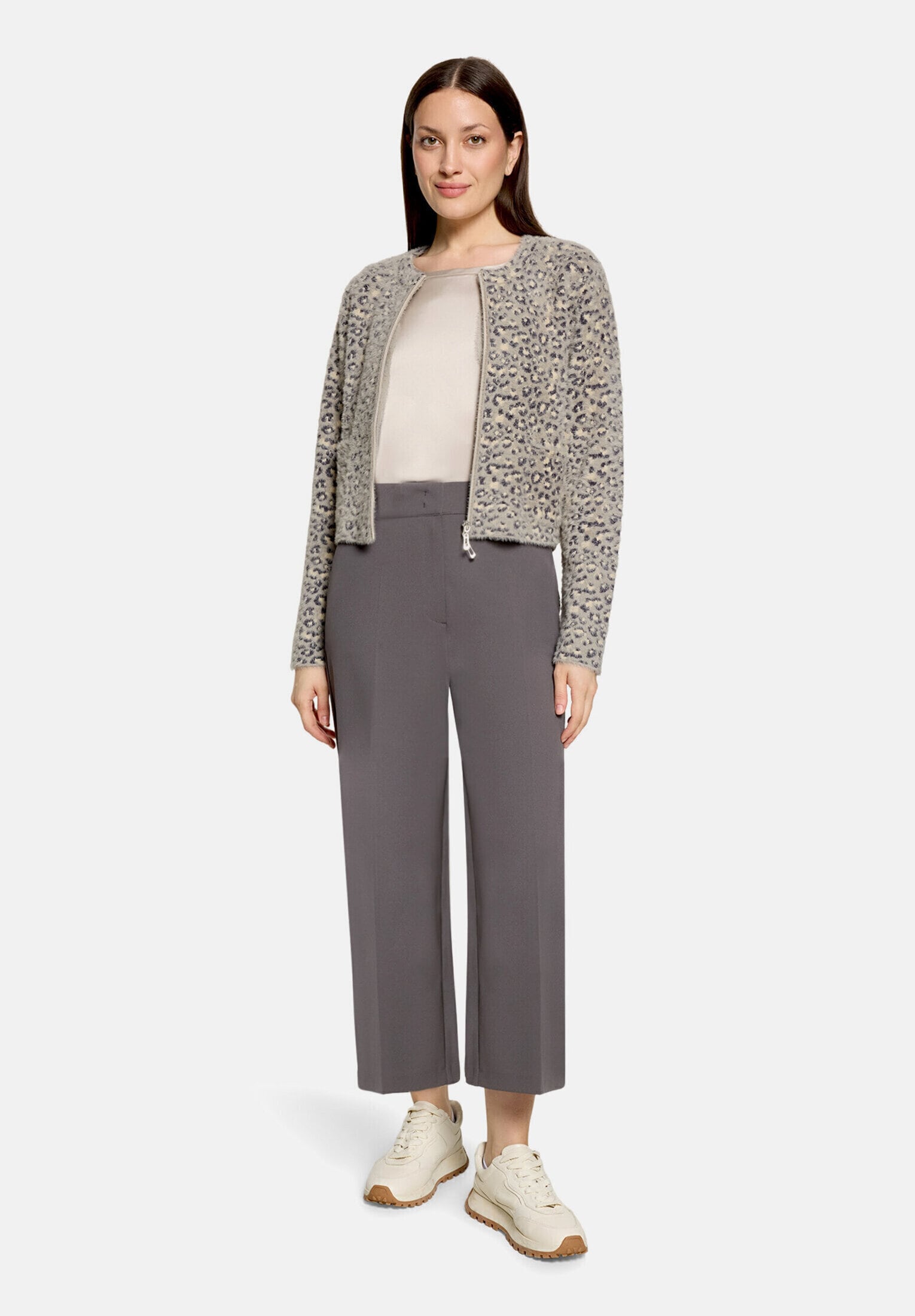Betty Barclay Strickjacke »Damen mit aufgesetzten Taschen« 1