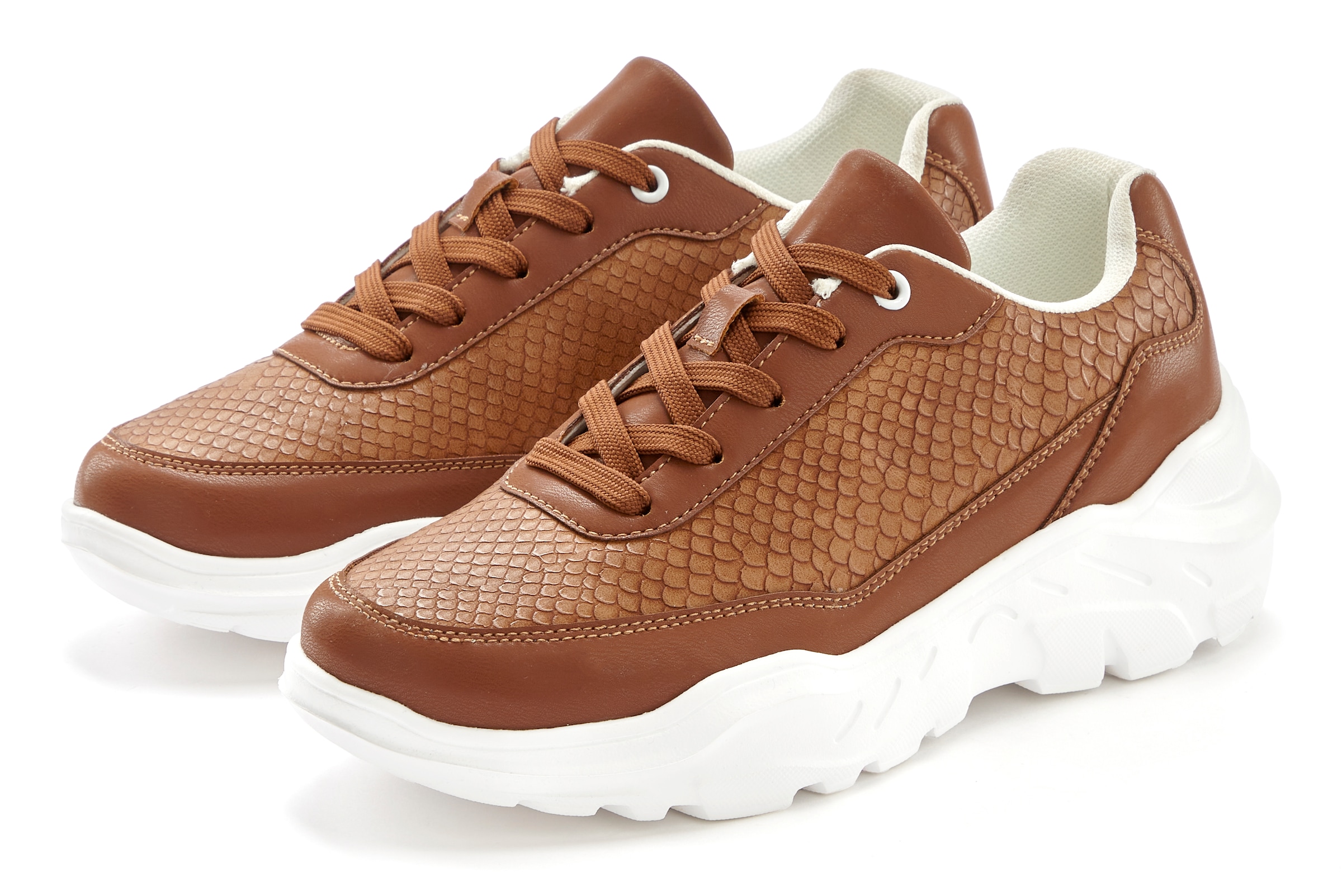 LASCANA Sneaker, Halbschuh, Sportschuh, leichte Chunky Sohle VEGAN günstig online kaufen