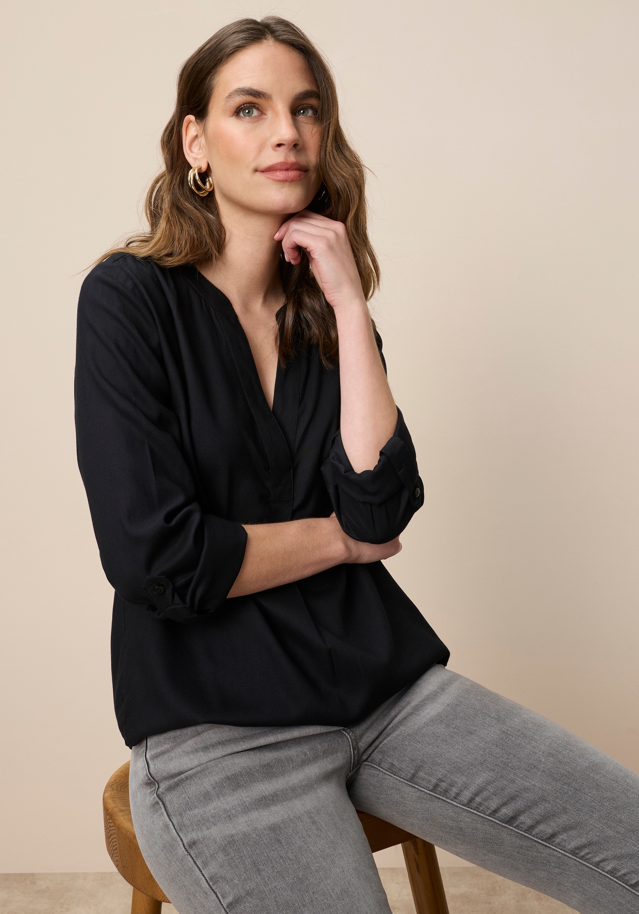 Tamaris Schlupfbluse mit Krempelärmeln und Taschen günstig online kaufen