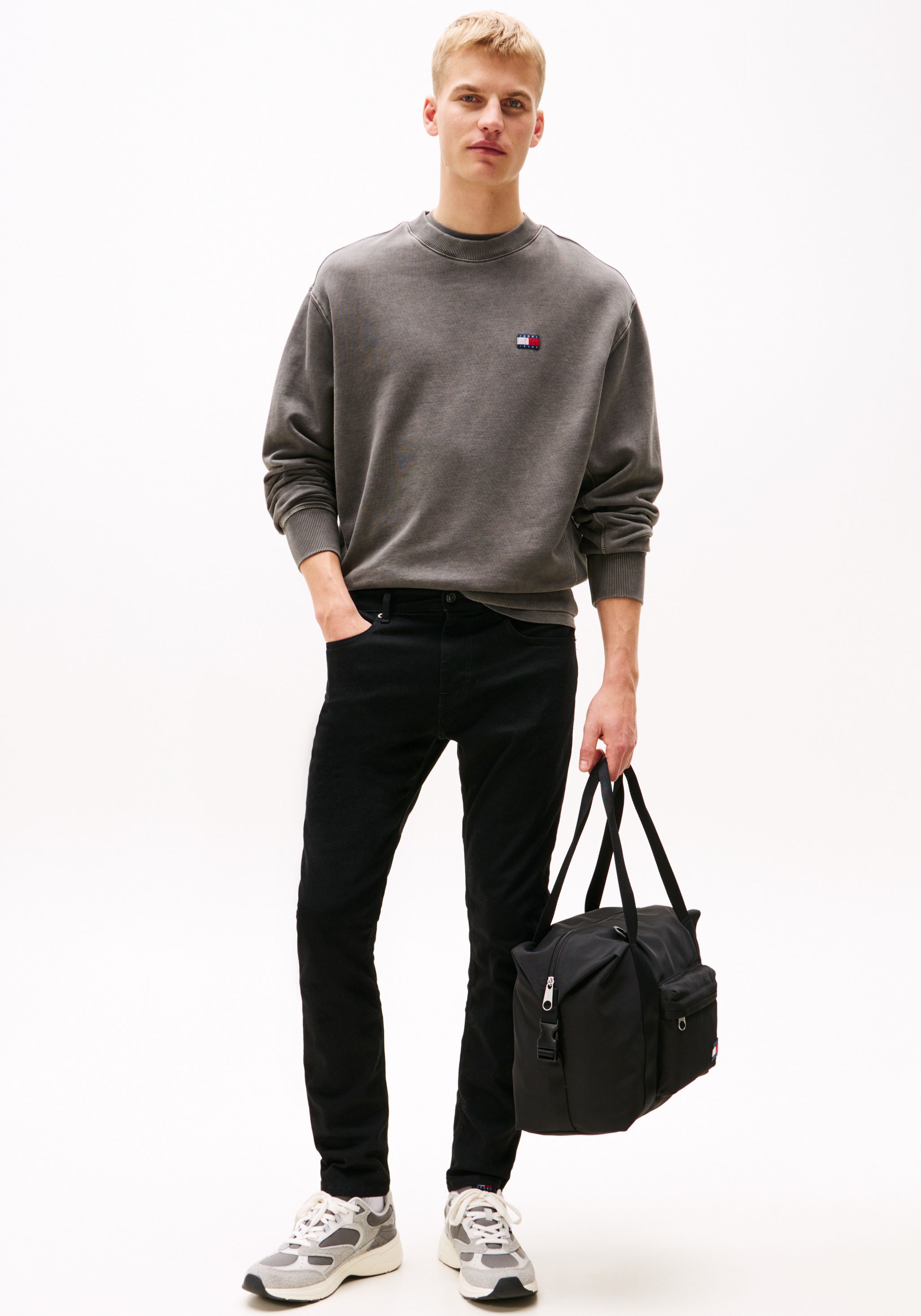 Thumbnail - Tommy Jeans "Austin Slim Tapered" zum Knöchel hin schmaler werdende Jeans mit mittlerer Leibhöhe