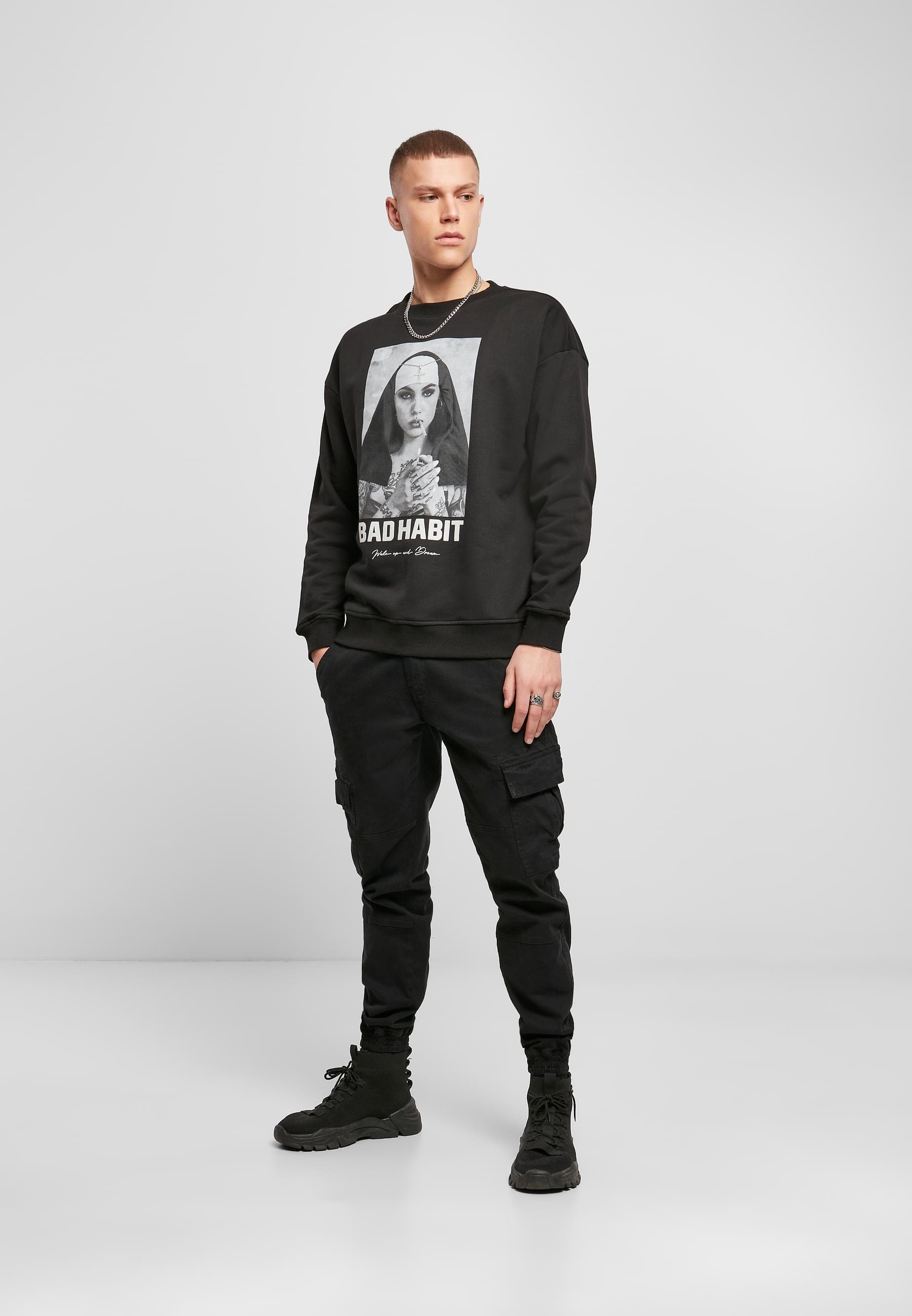 MisterTee Rundhalspullover »MisterTee Herren Bad Habit Crewneck«, (1 tlg.)