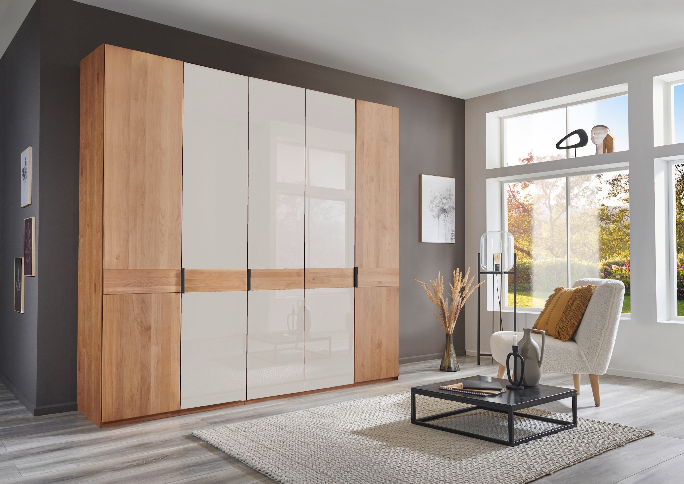 WIEMANN Drehtürenschrank »Cardiff, Massivholztüren in Kombination mit Glas- oder Spiegeltüren«, (4 Breiten, 2 Höhen 216/236cm auswählbar), hochwertiges Design in langlebiger Qualität, viel Stauraum