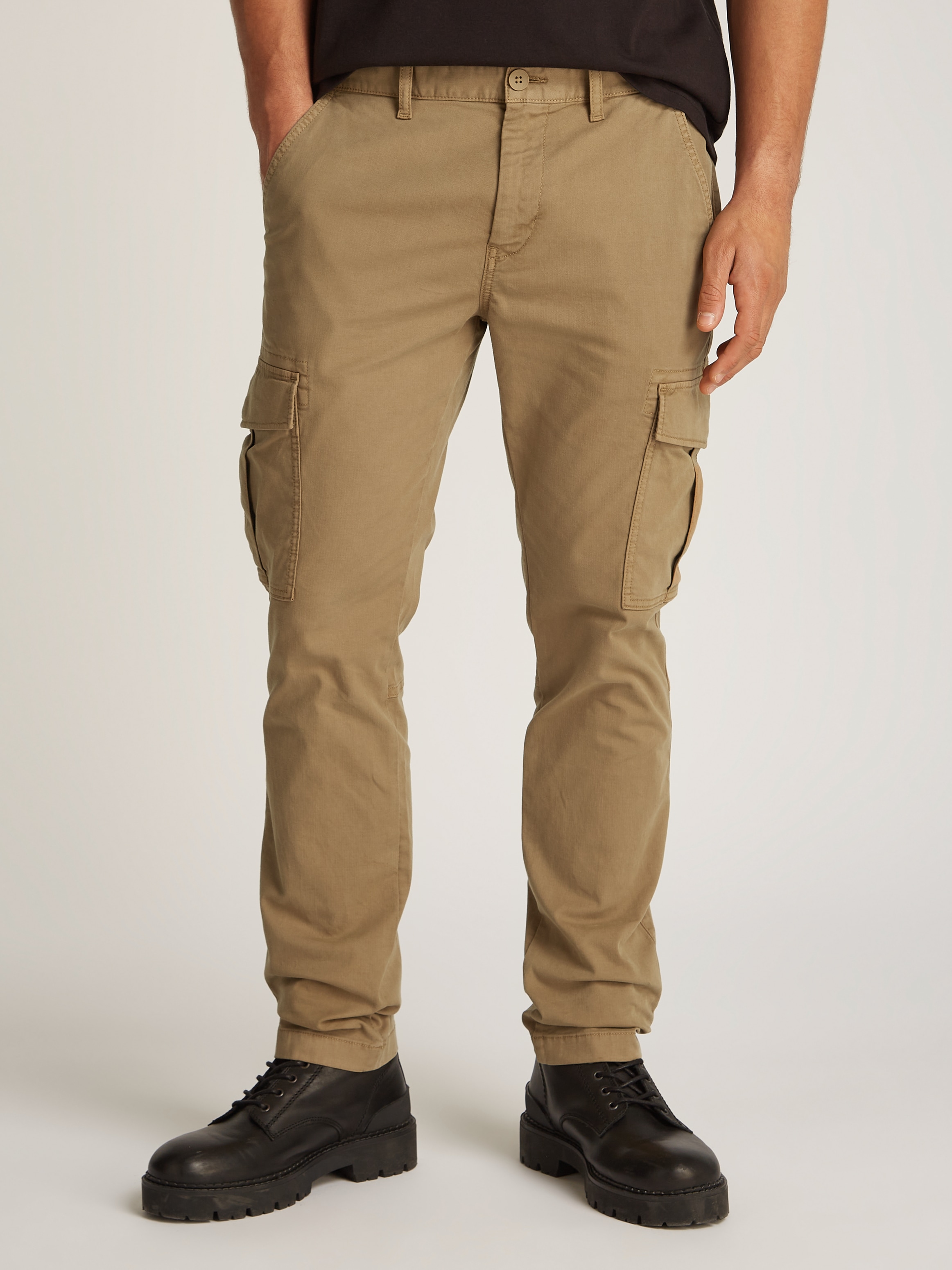 Tommy Jeans Cargohose "TJM AUSTIN CARGO", mit Logostickerei