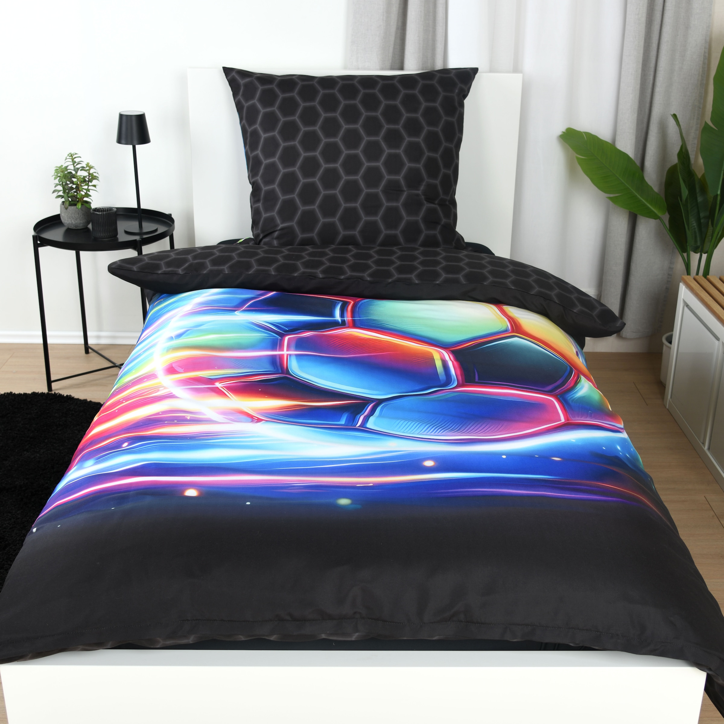 Herding Young Collection Wendebettwäsche »Neon Soccer« 2 Mit praktischem Reißverschluss